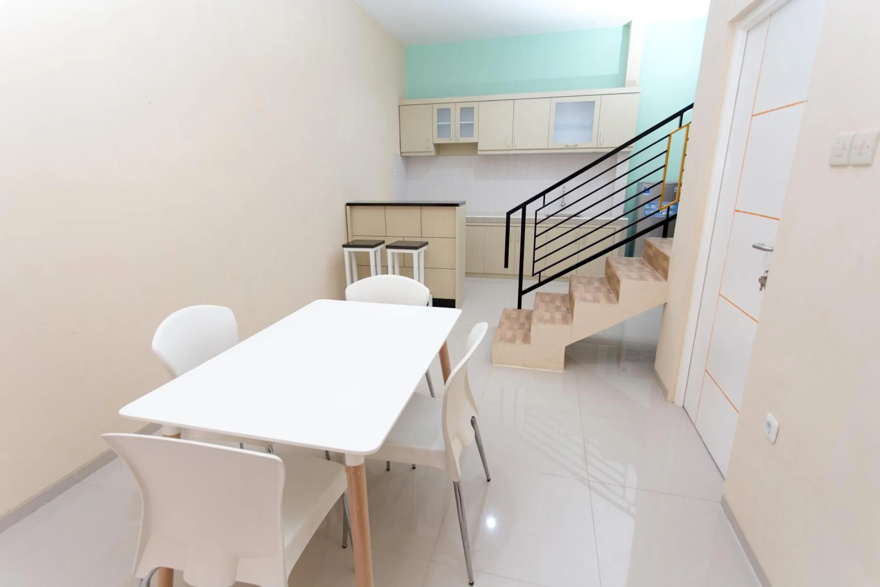 Dining area in Batuque Town Villa 2