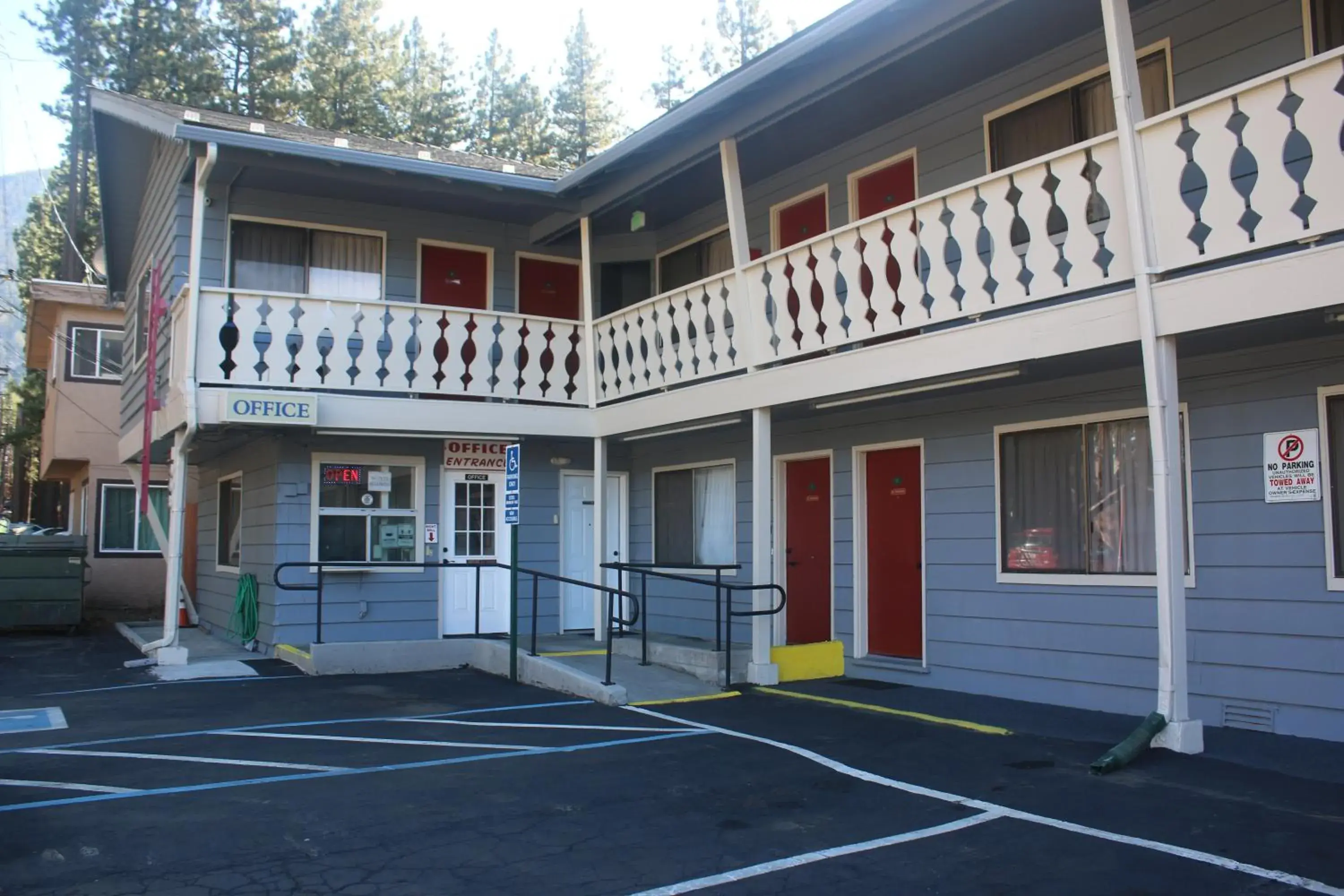 Thunderchief Inn Thunderchief Inn