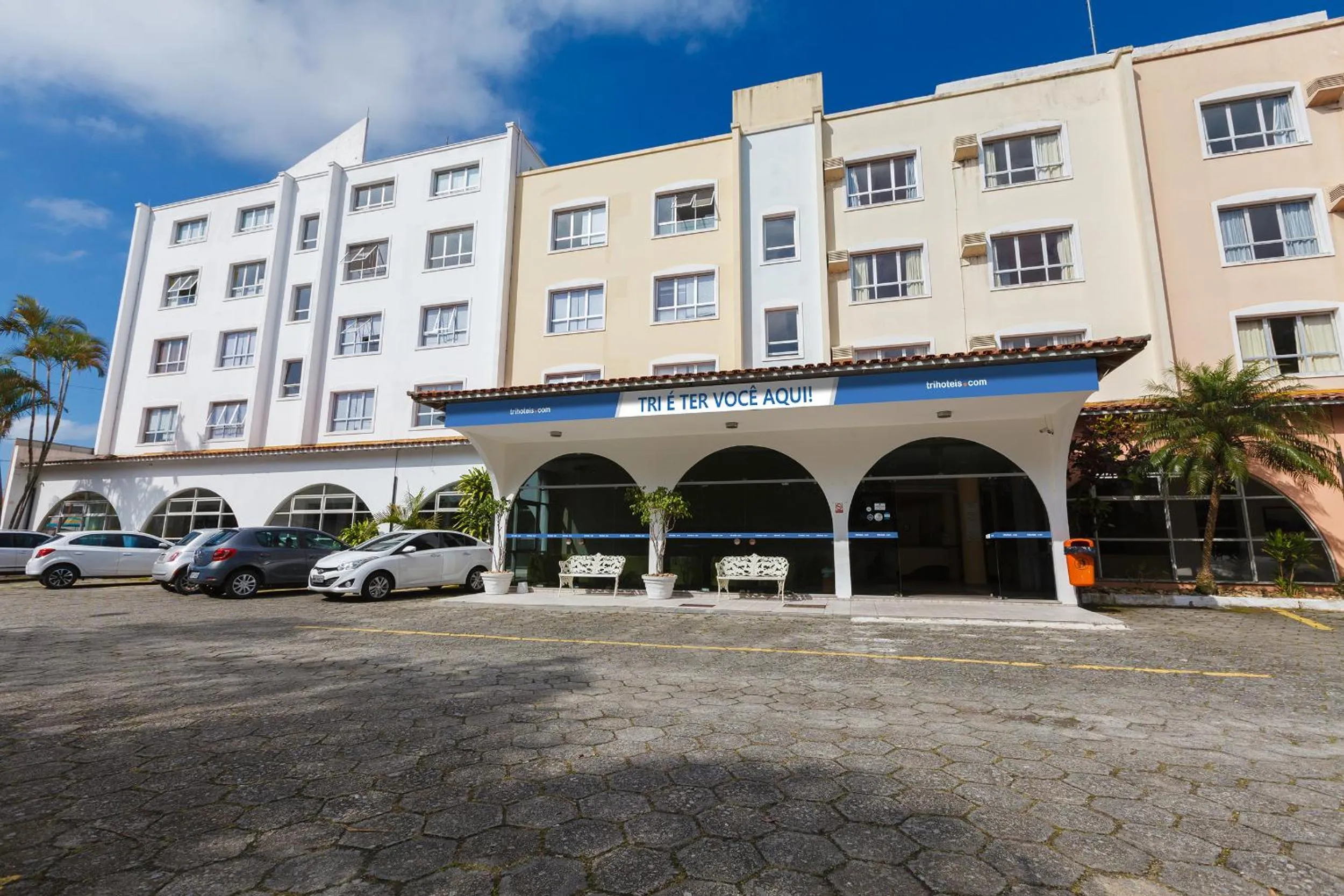 Property building in Tri Hotel Florianópolis