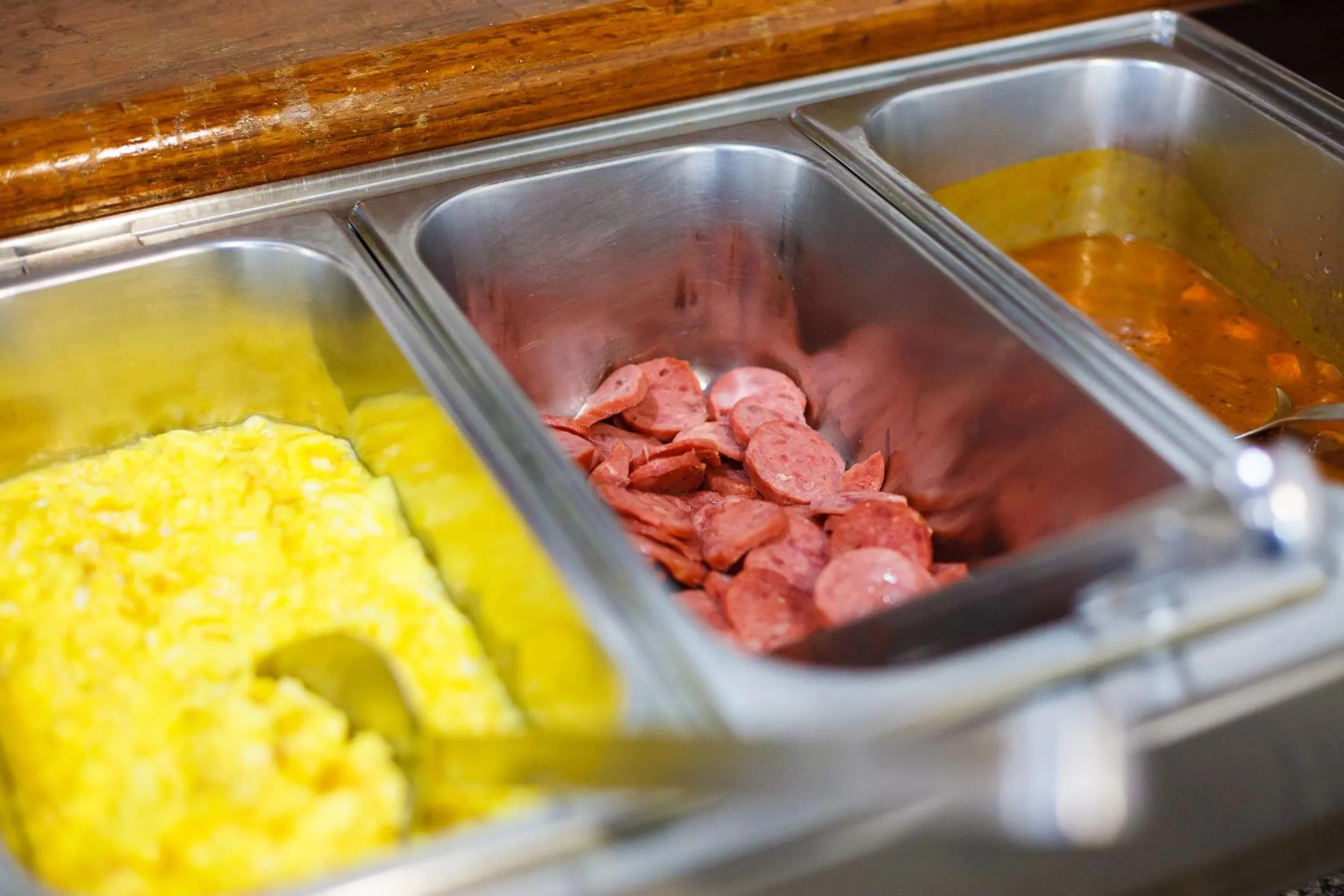 Buffet breakfast in Tri Hotel Florianópolis