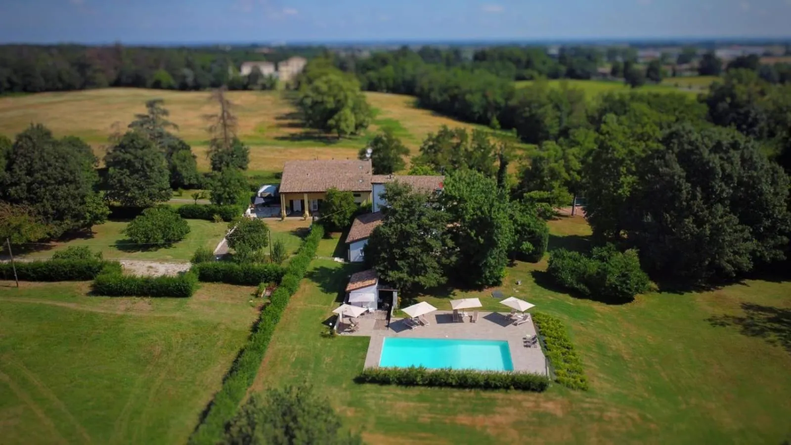 Natural landscape in Room&Breakfast Villa Angela