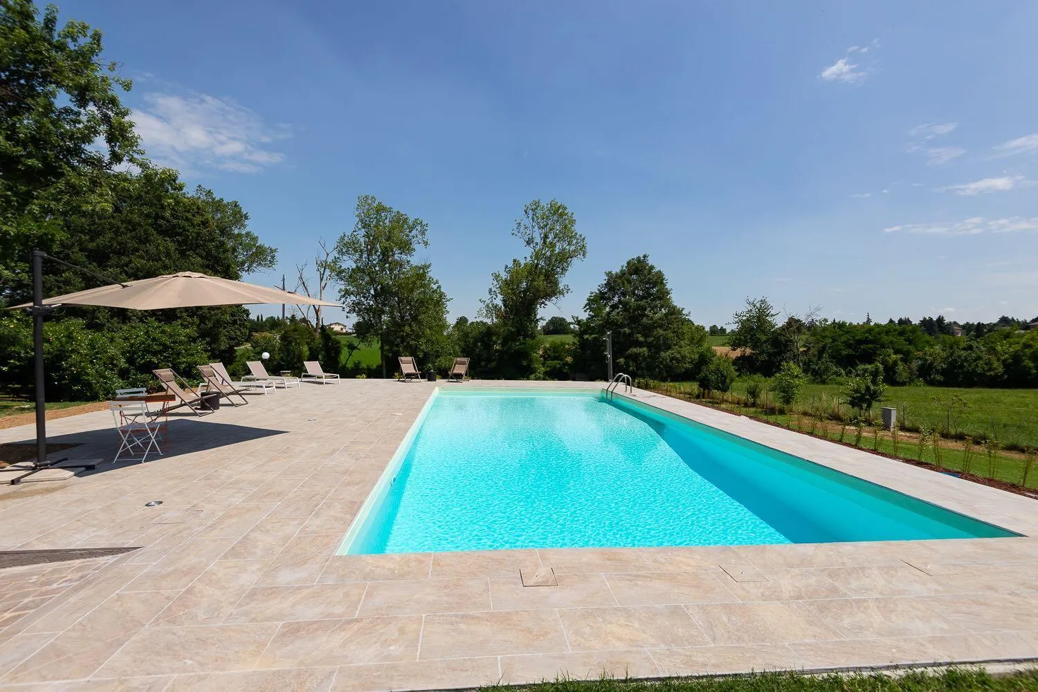 Swimming pool in Room&Breakfast Villa Angela