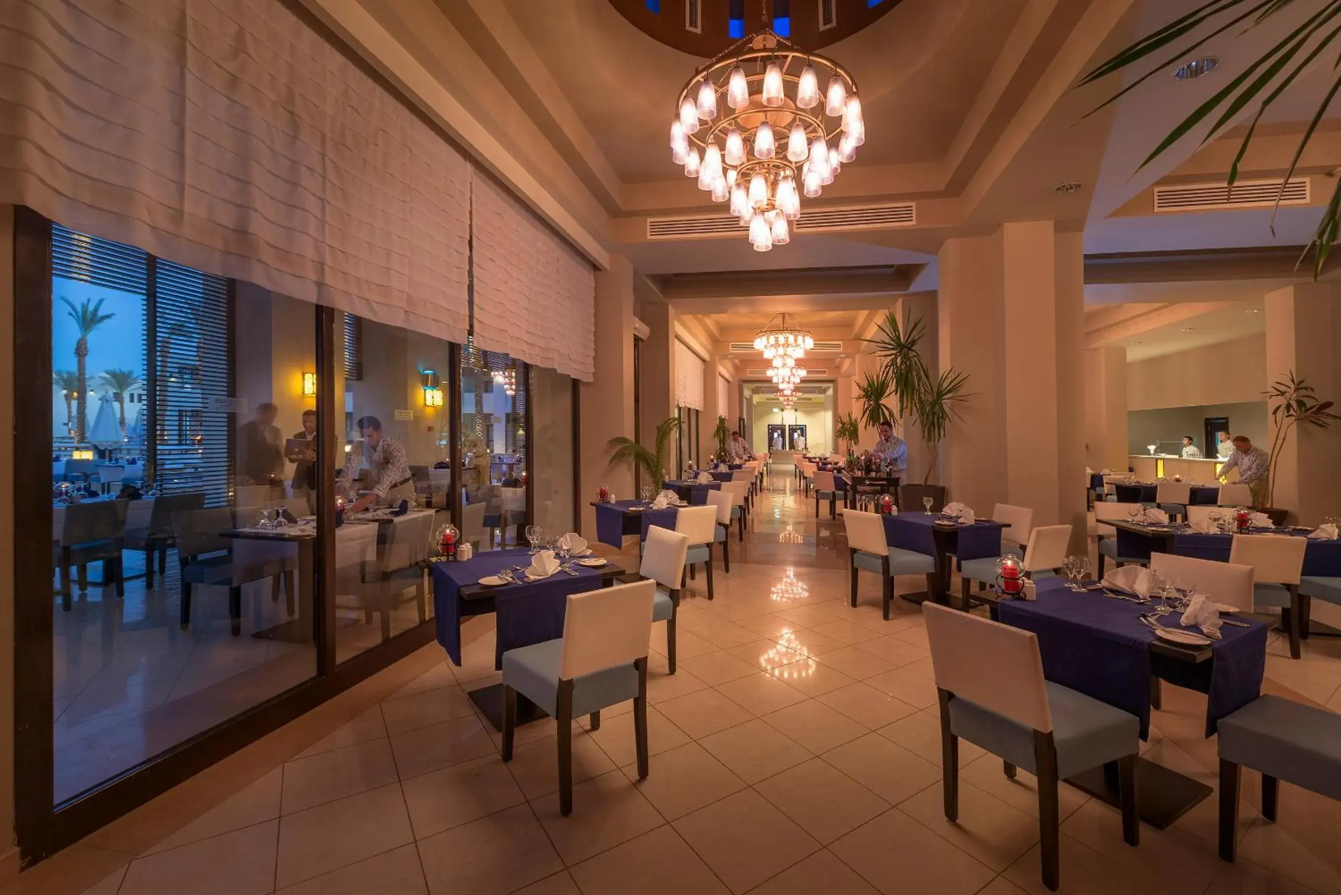 Restaurant/Places to Eat in SENTIDO Reef Oasis Aqua Park Resort