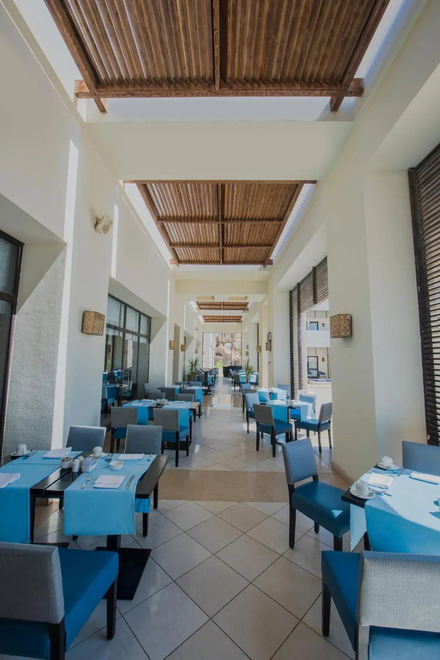 Restaurant/Places to Eat in SENTIDO Reef Oasis Aqua Park Resort