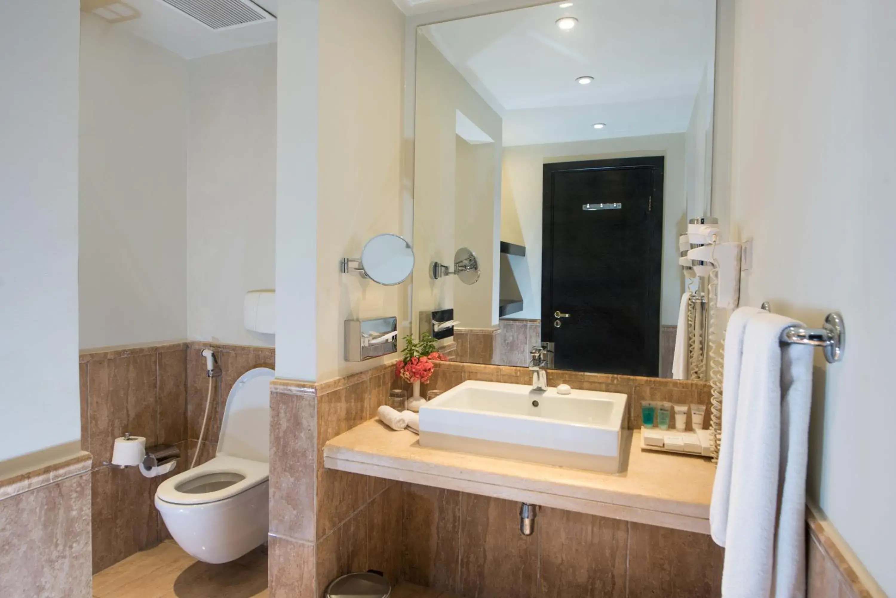 Bathroom in SENTIDO Reef Oasis Aqua Park Resort