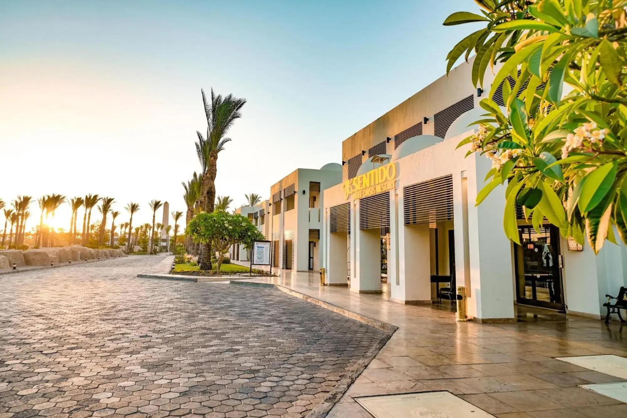 Property building in Sentido Reef Oasis Aqua Park Resort Property building in Sentido Reef Oasis Aqua Park Resort