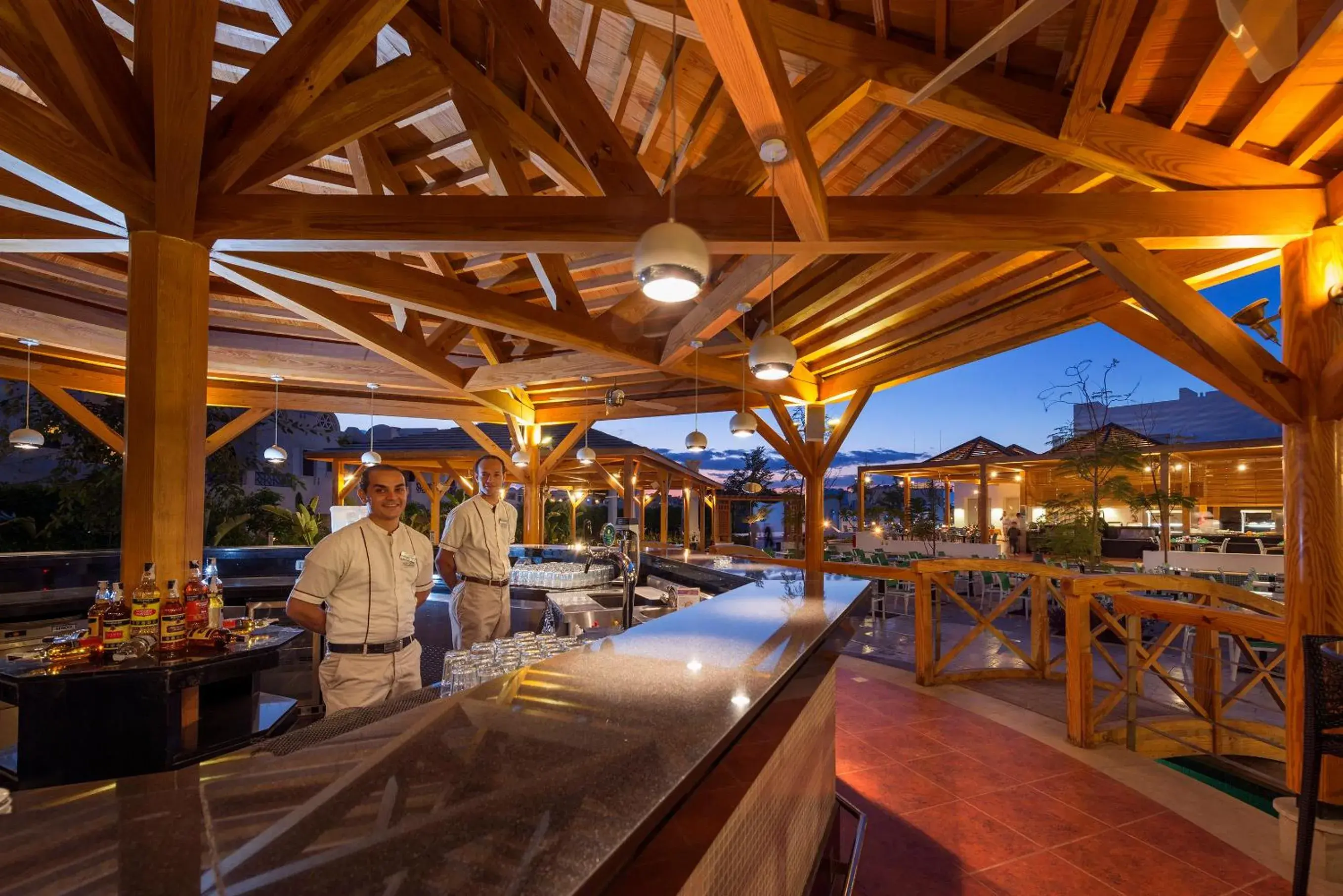 Lounge or bar in SENTIDO Reef Oasis Aqua Park Resort