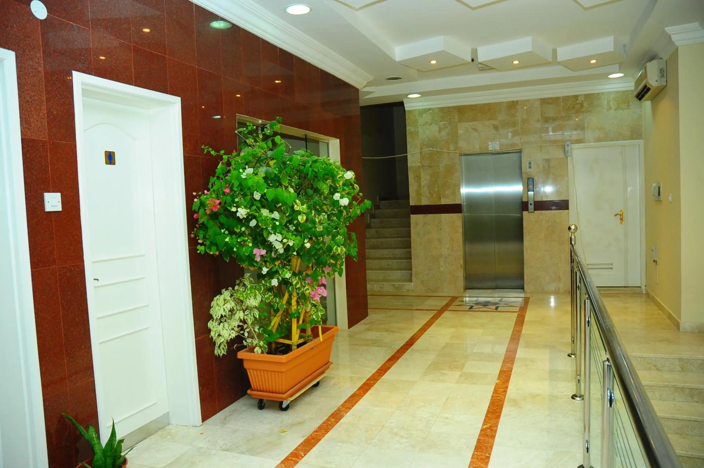 Lobby or reception in Al Faisal Hotel Suites
