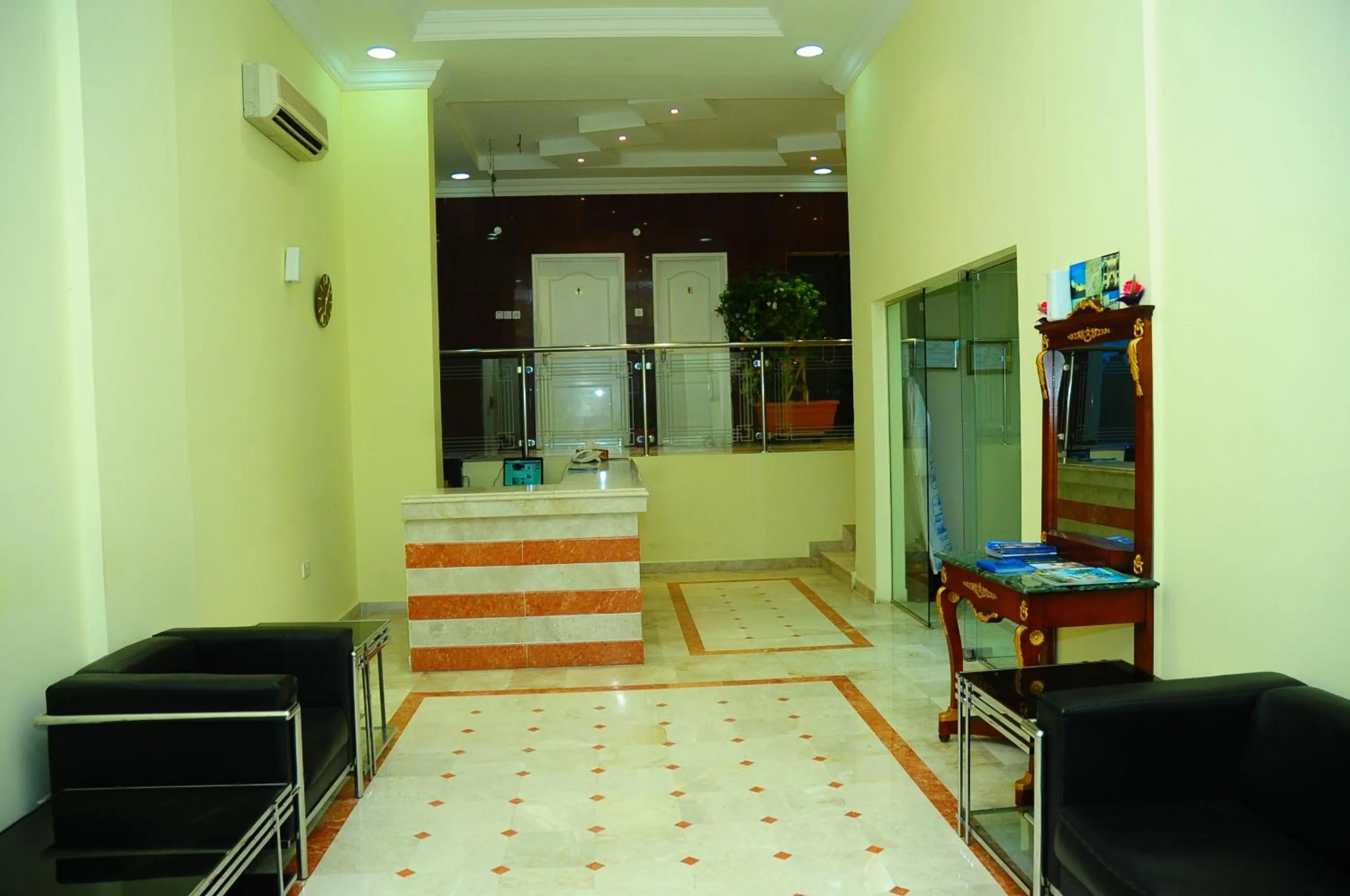 Lobby or reception in Al Faisal Hotel Suites