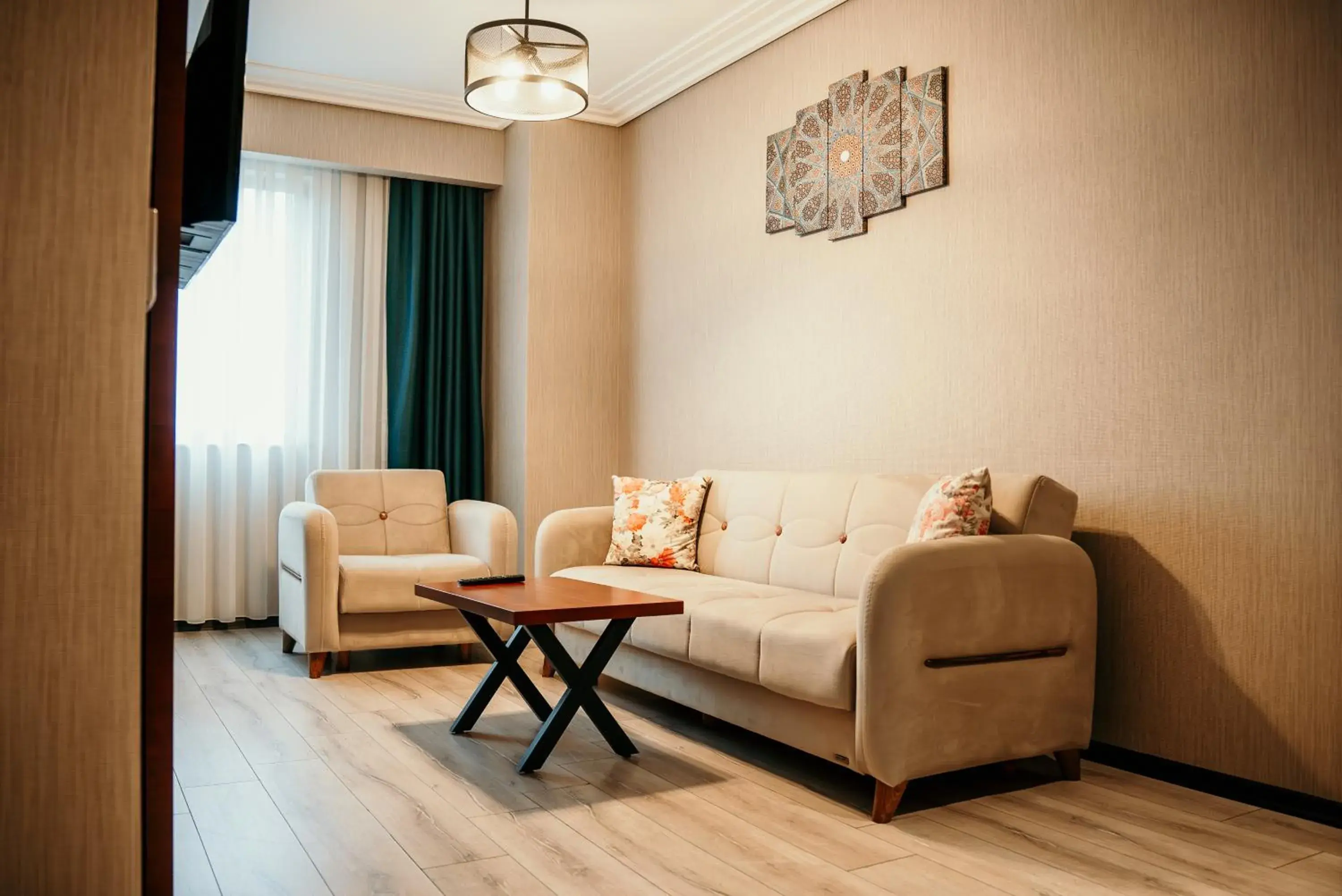 Property building in Grand Vaves Hotel Property building in Grand Vaves Hotel