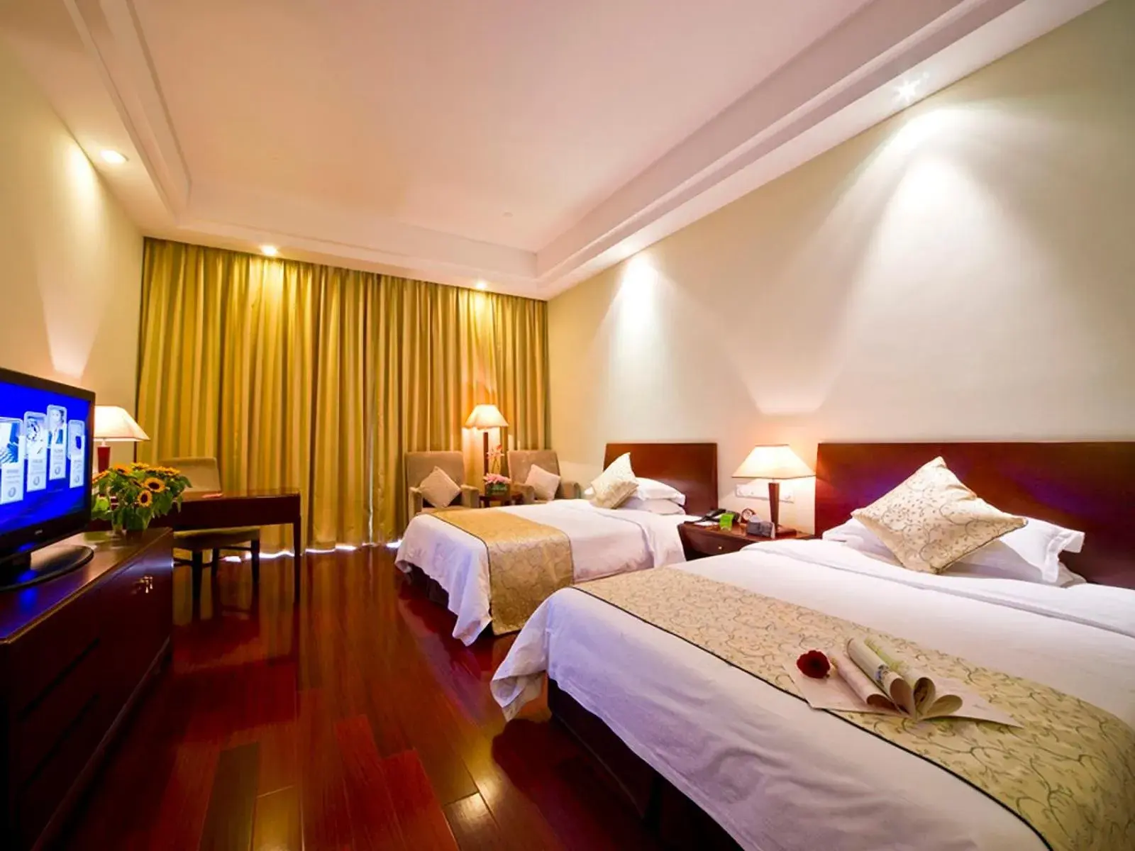 Bed in Ramada Plaza Sino-Bay Shanghai Bed in Ramada Plaza Sino-Bay Shanghai