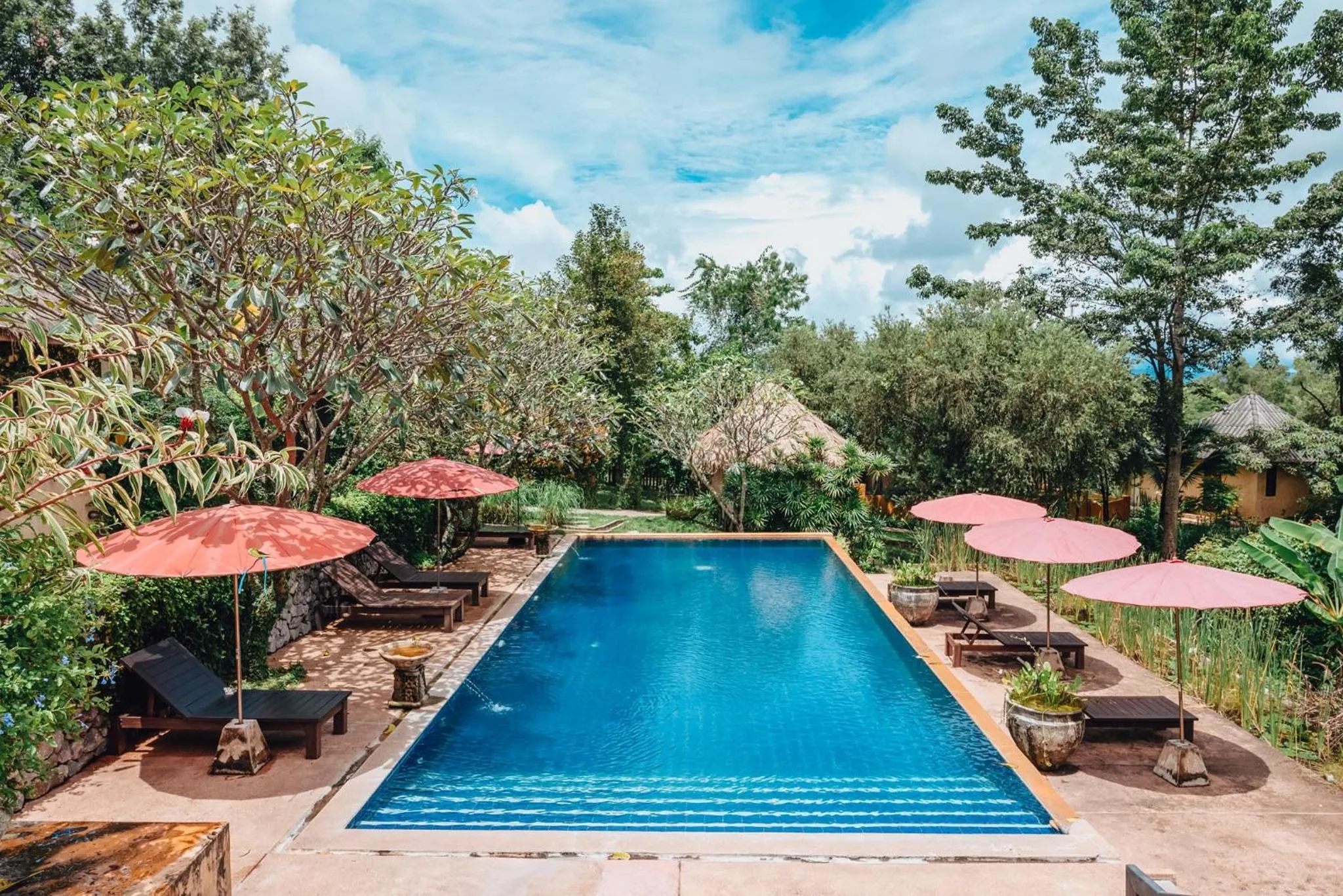 Swimming pool in Villa Khao Phaengma