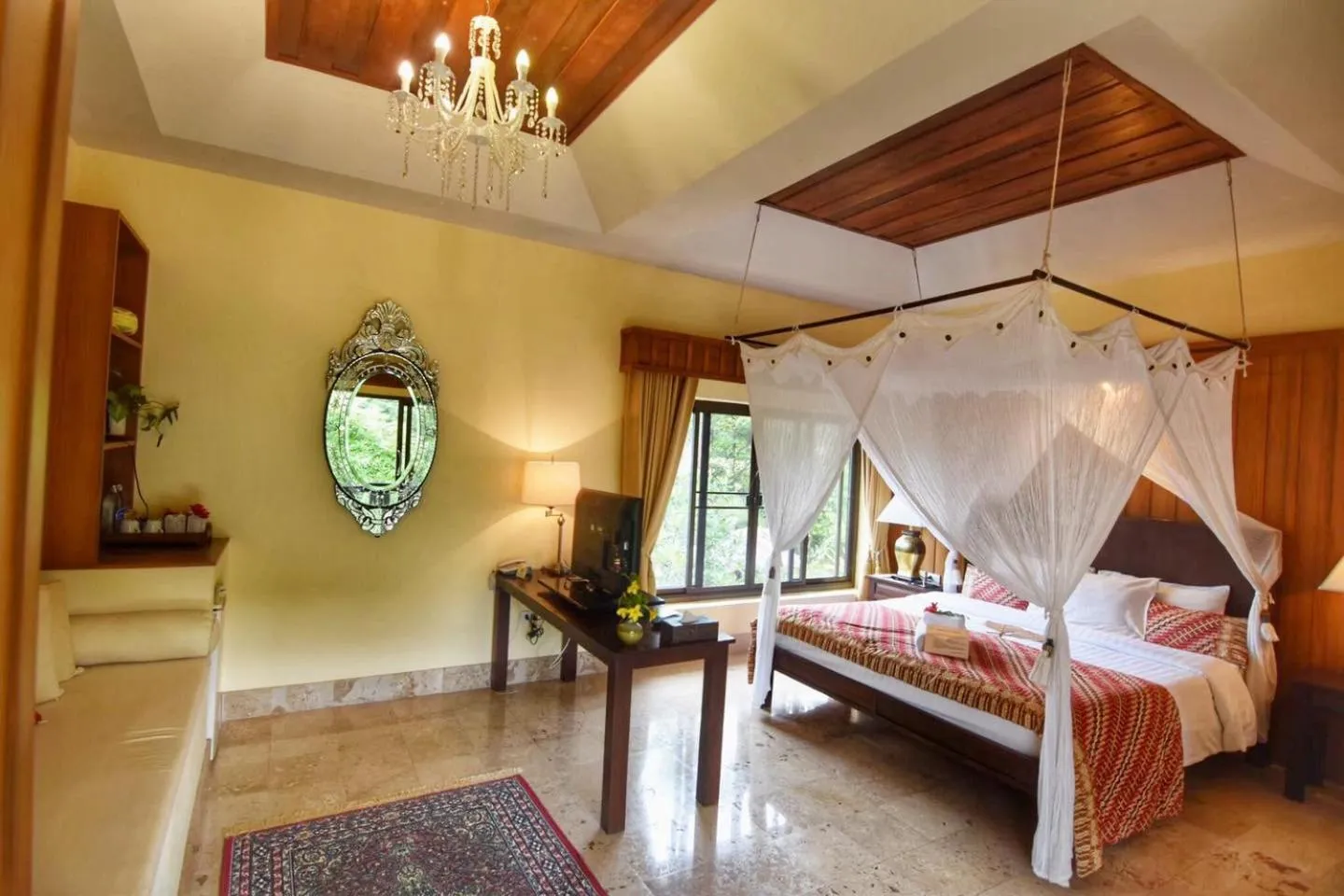 Photo of the whole room, Bed in Villa Khao Phaengma