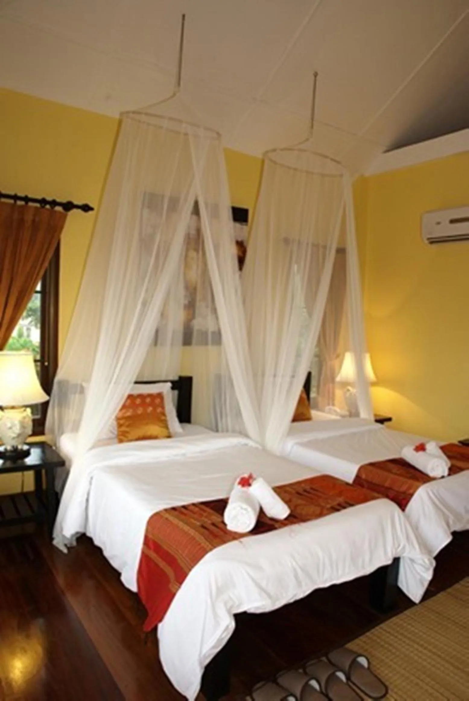 Bed in Villa Khao Phaengma