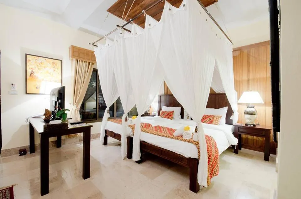 Bed in Villa Khao Phaengma