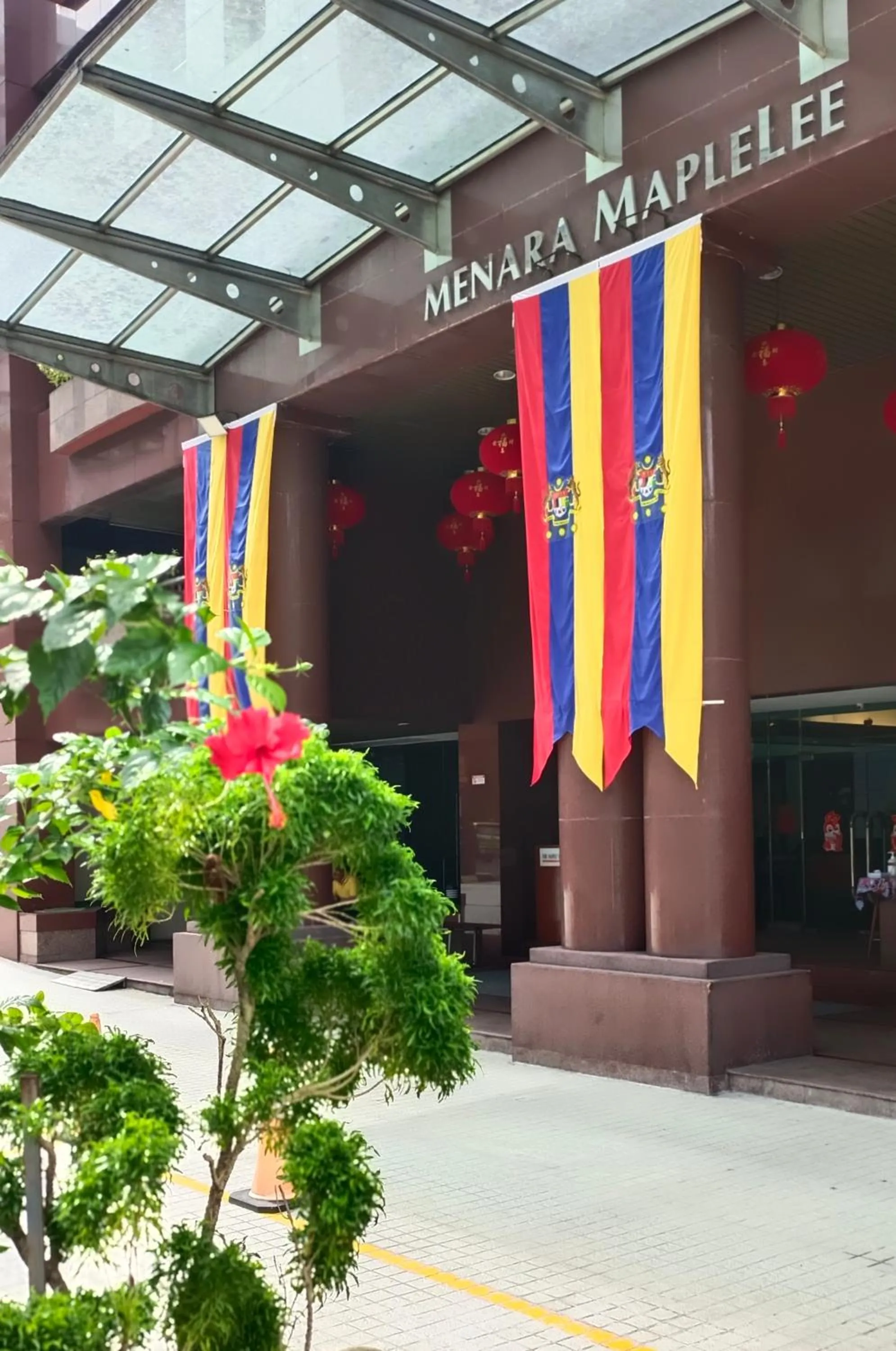 Facade/entrance in The Maple Suite