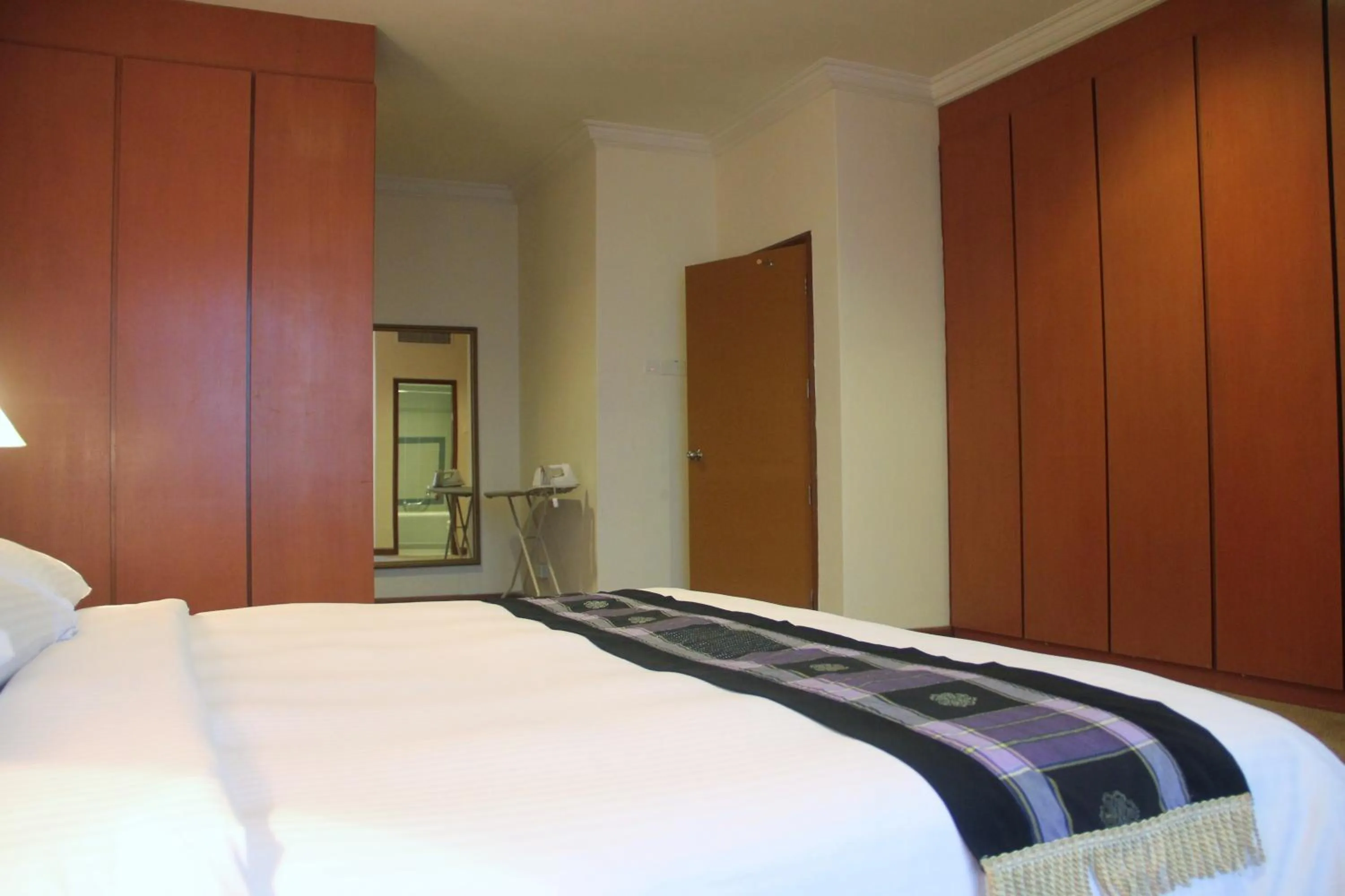 Bed in The Maple Suite