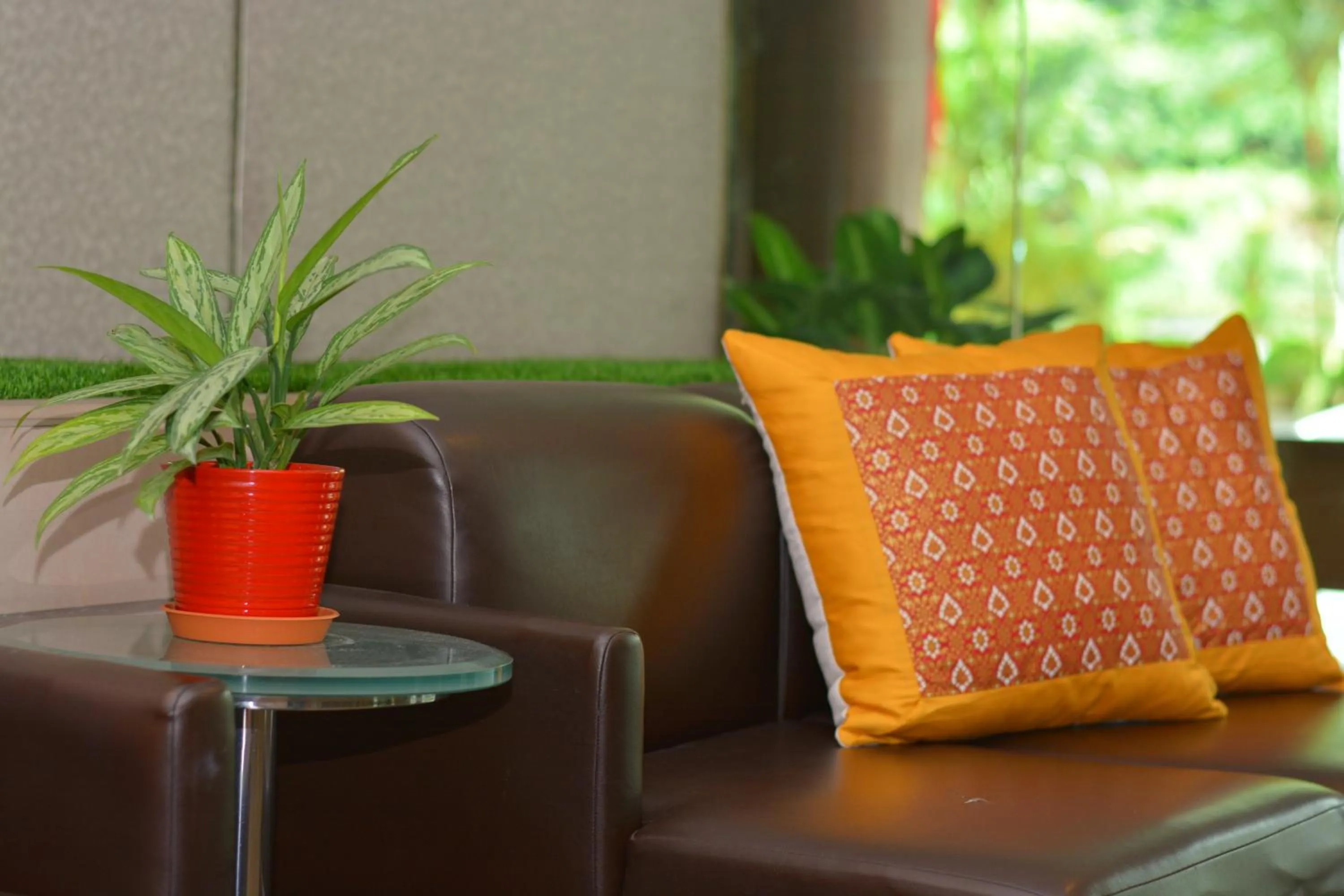 Lobby or reception in The Maple Suite