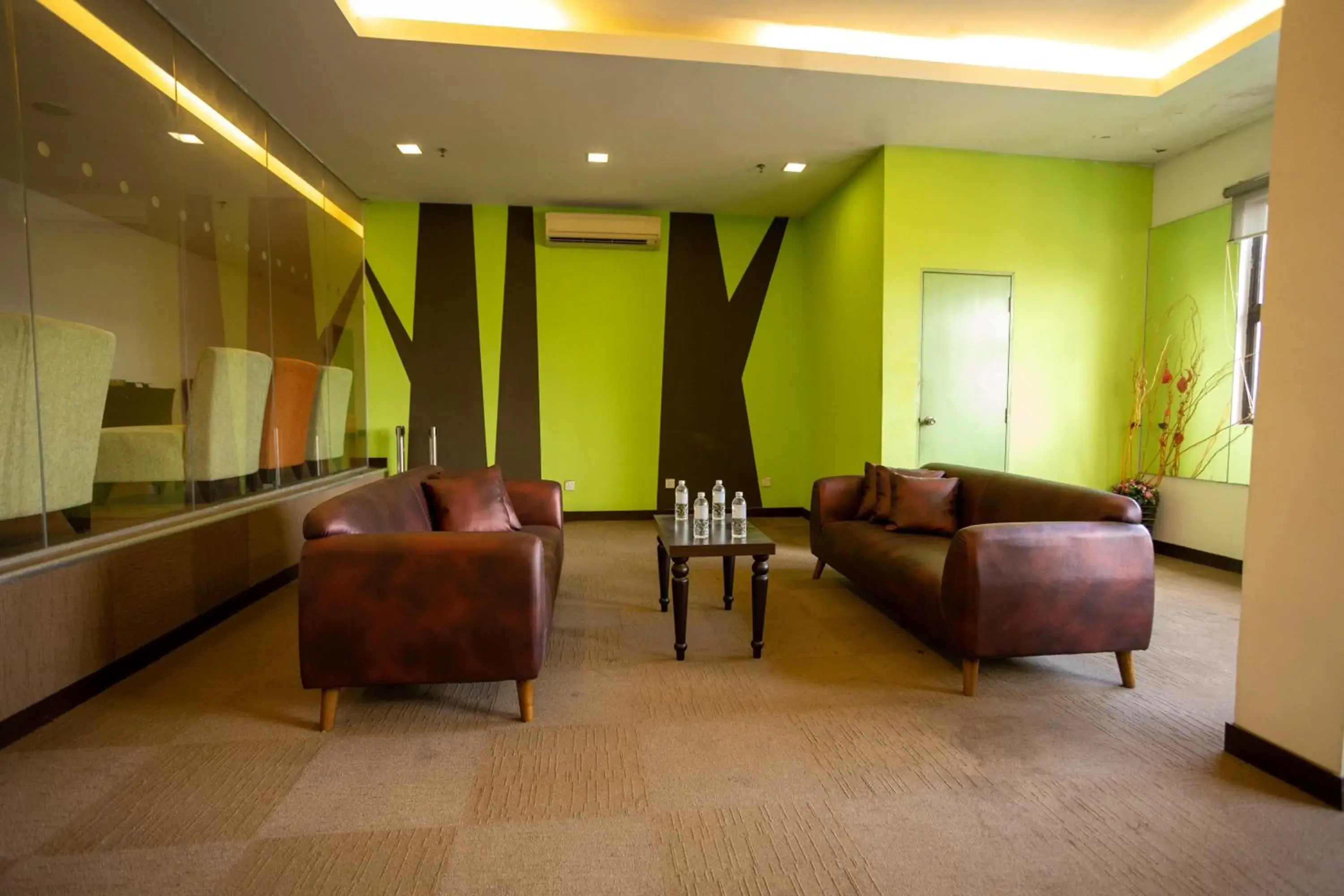 Lounge or bar in Citrus Hotel Johor Bahru by Compass Hospitality Lounge or bar in Citrus Hotel Johor Bahru by Compass Hospitality