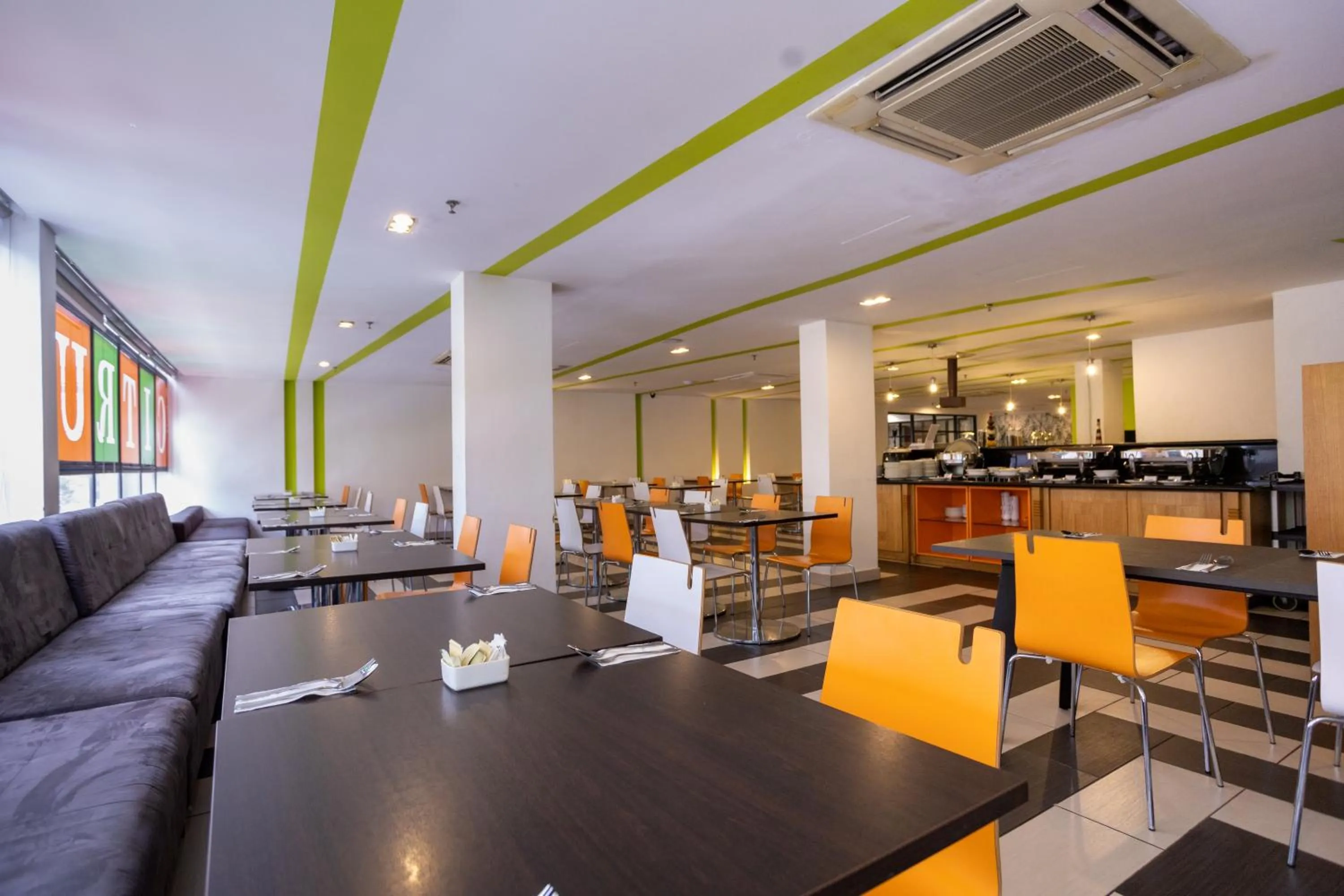 Restaurant/places to eat in Citrus Hotel Johor Bahru by Compass Hospitality