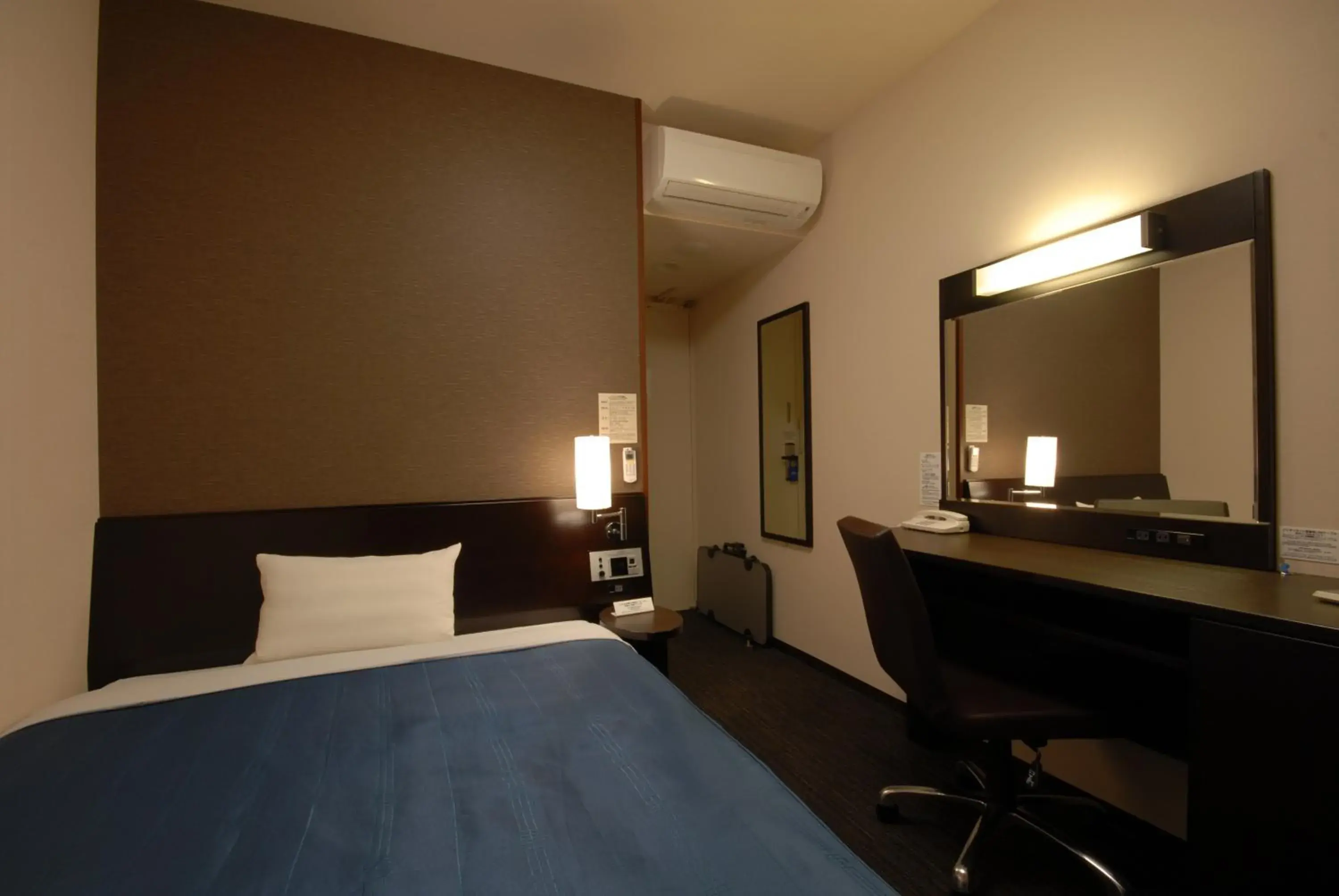 Photo of the whole room, Bed in Route Inn Grantia Hakodate Goryokaku Photo of the whole room, Bed in Route Inn Grantia Hakodate Goryokaku