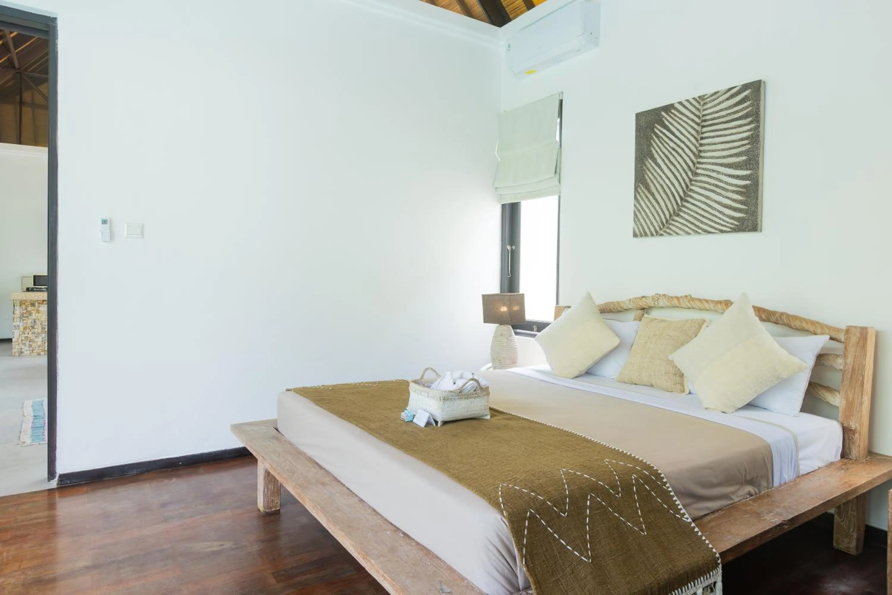 Bed in Artemis Villa Hotel