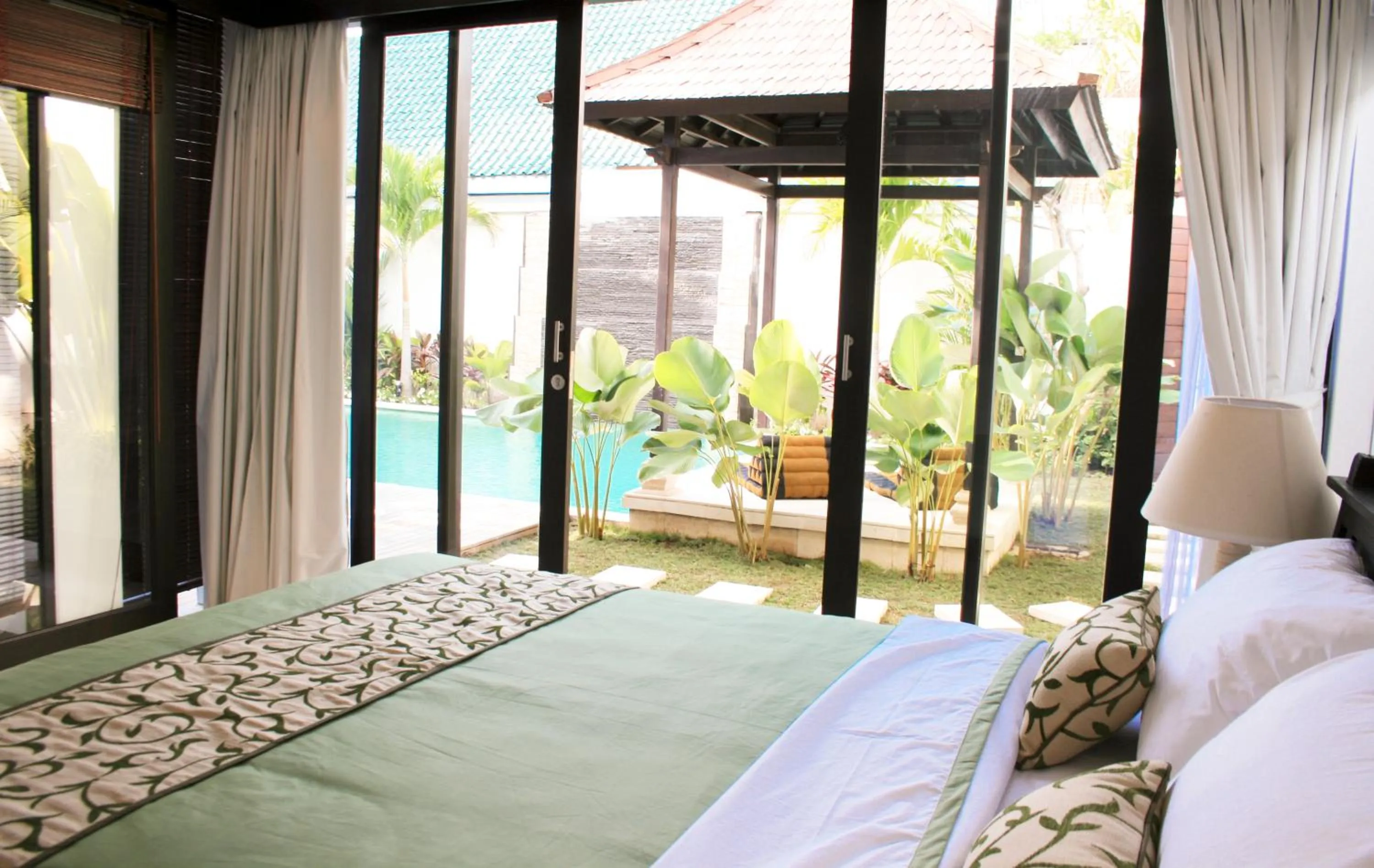 Bed in Artemis Villa Hotel