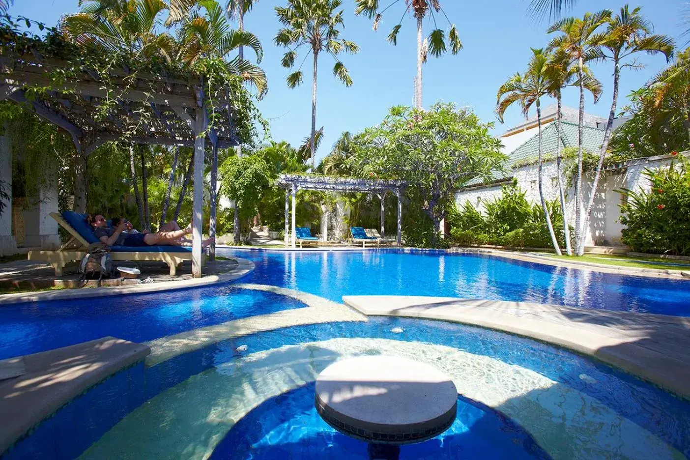 Swimming pool in Artemis Villa Hotel Swimming pool in Artemis Villa Hotel