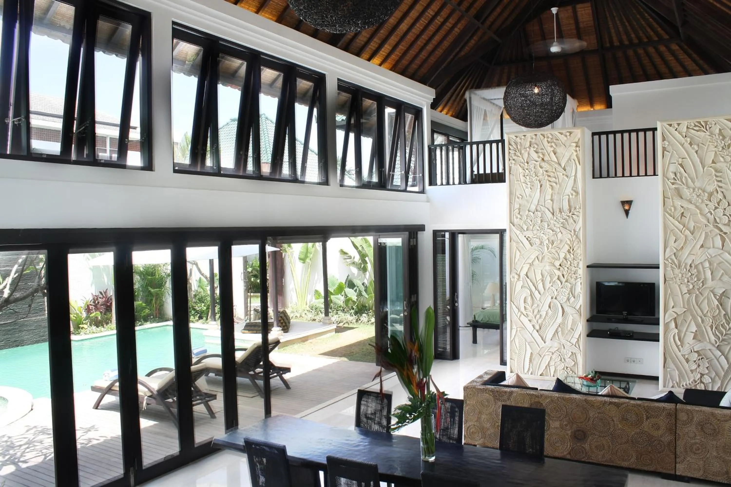 Living room in Artemis Villa Hotel