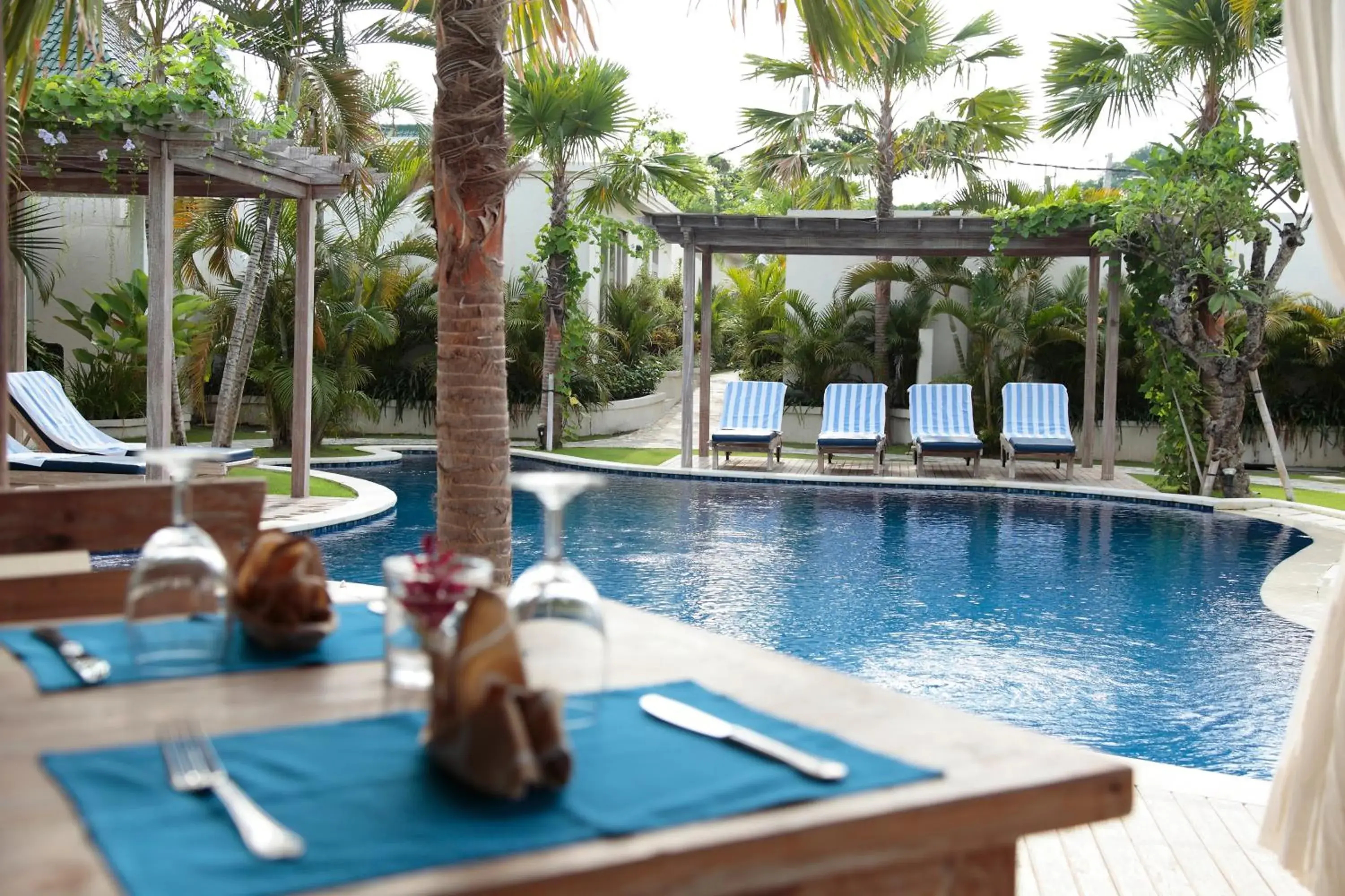 Food and drinks in Artemis Villa Hotel Food and drinks in Artemis Villa Hotel