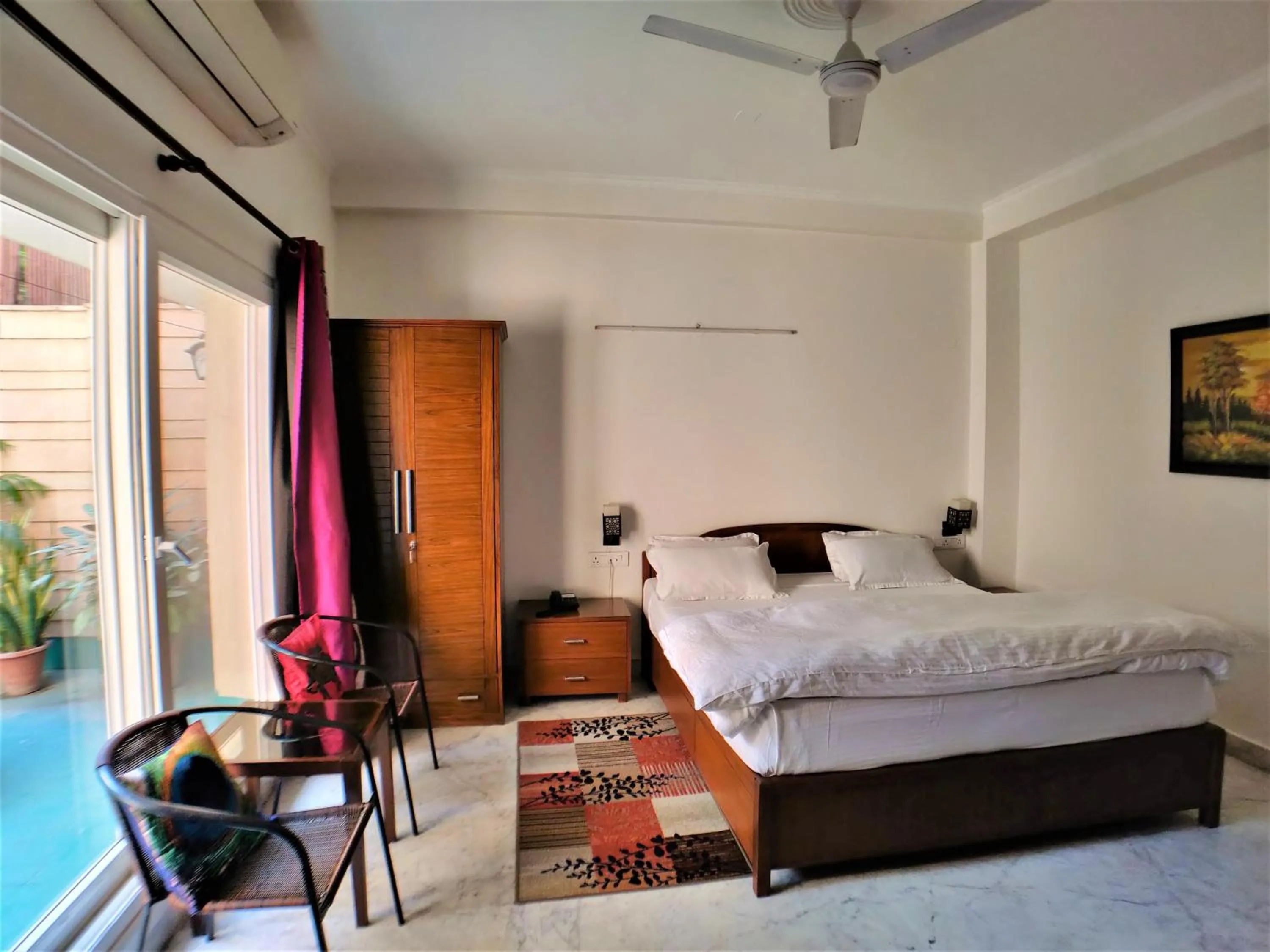 Photo of the whole room, Bed in Cp Villa - Rooms with Patio