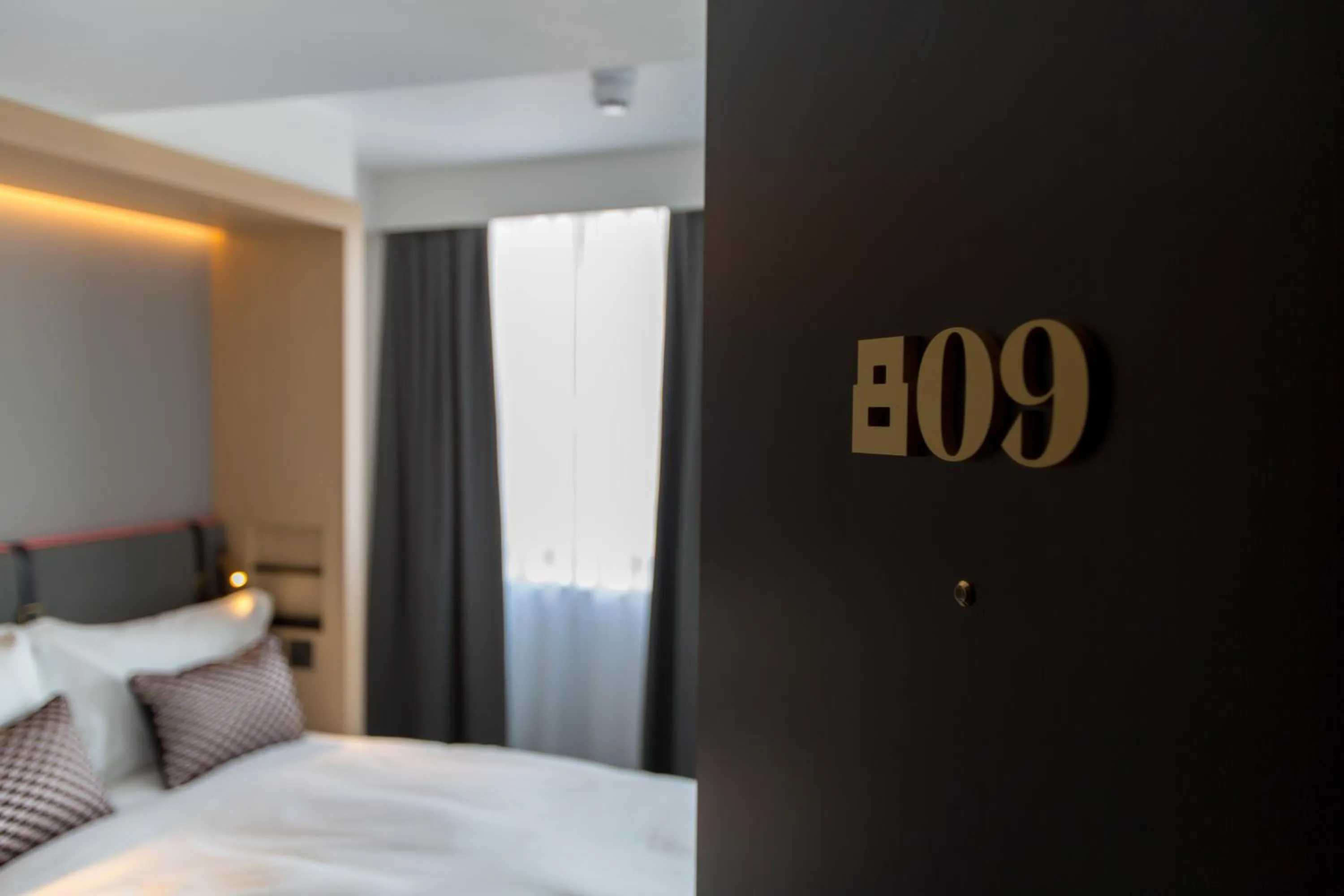 Bedroom, Bed in Assembly Leicester Square