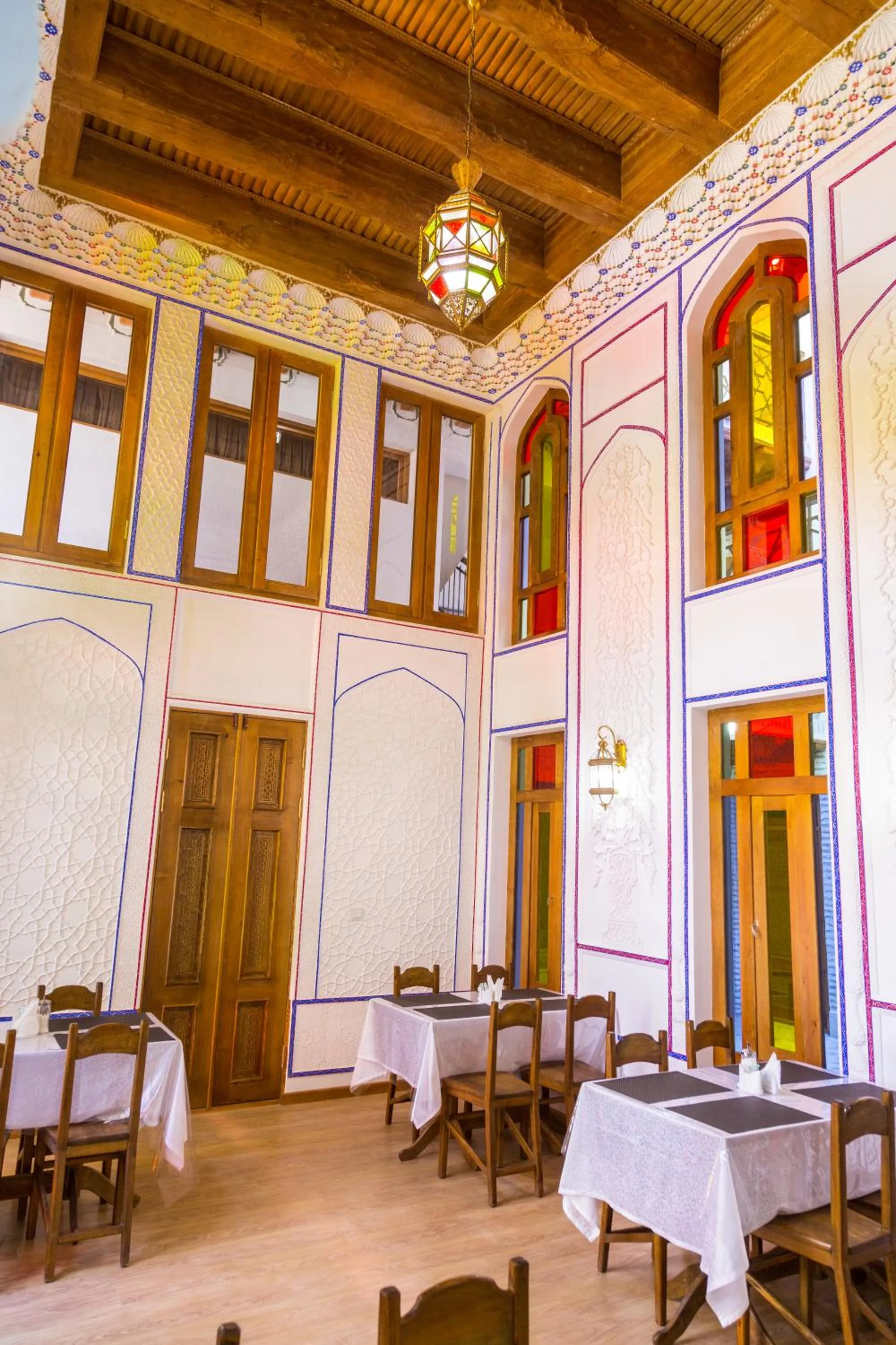 Restaurant/places to eat in Hotel Volida Boutique