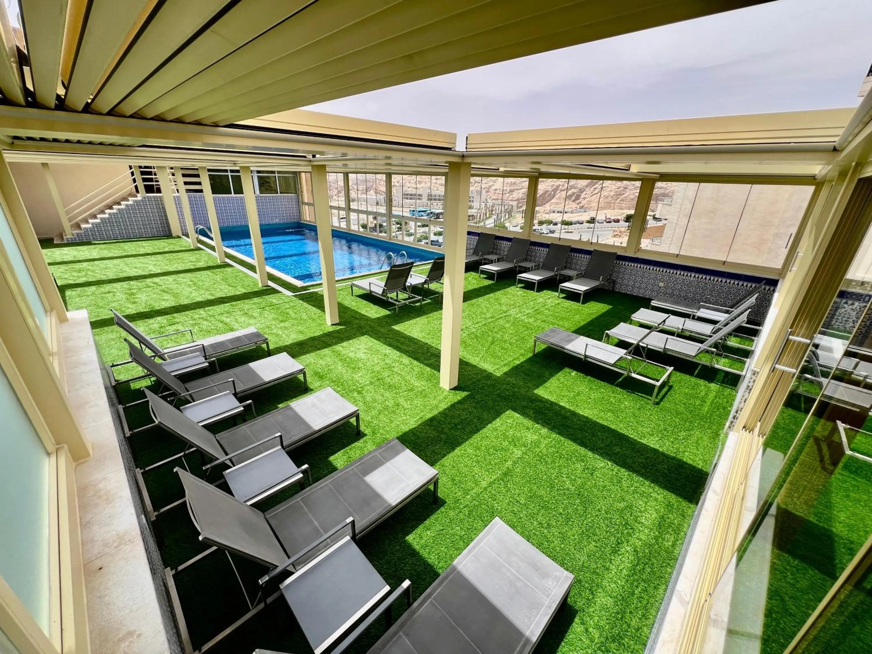 Swimming pool in Petra Moon Hotel