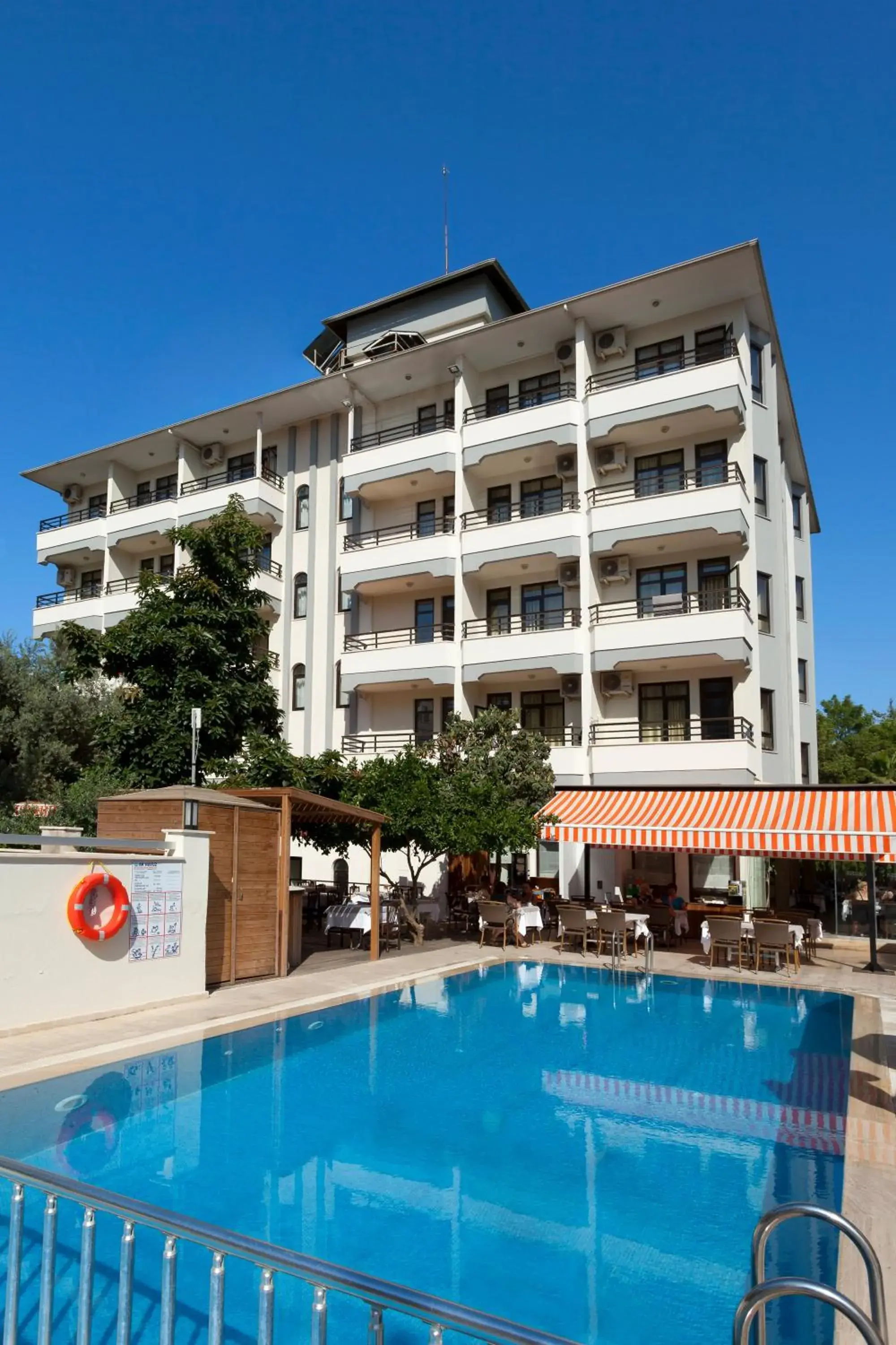 Property building in Kandelor Hotel Property building in Kandelor Hotel