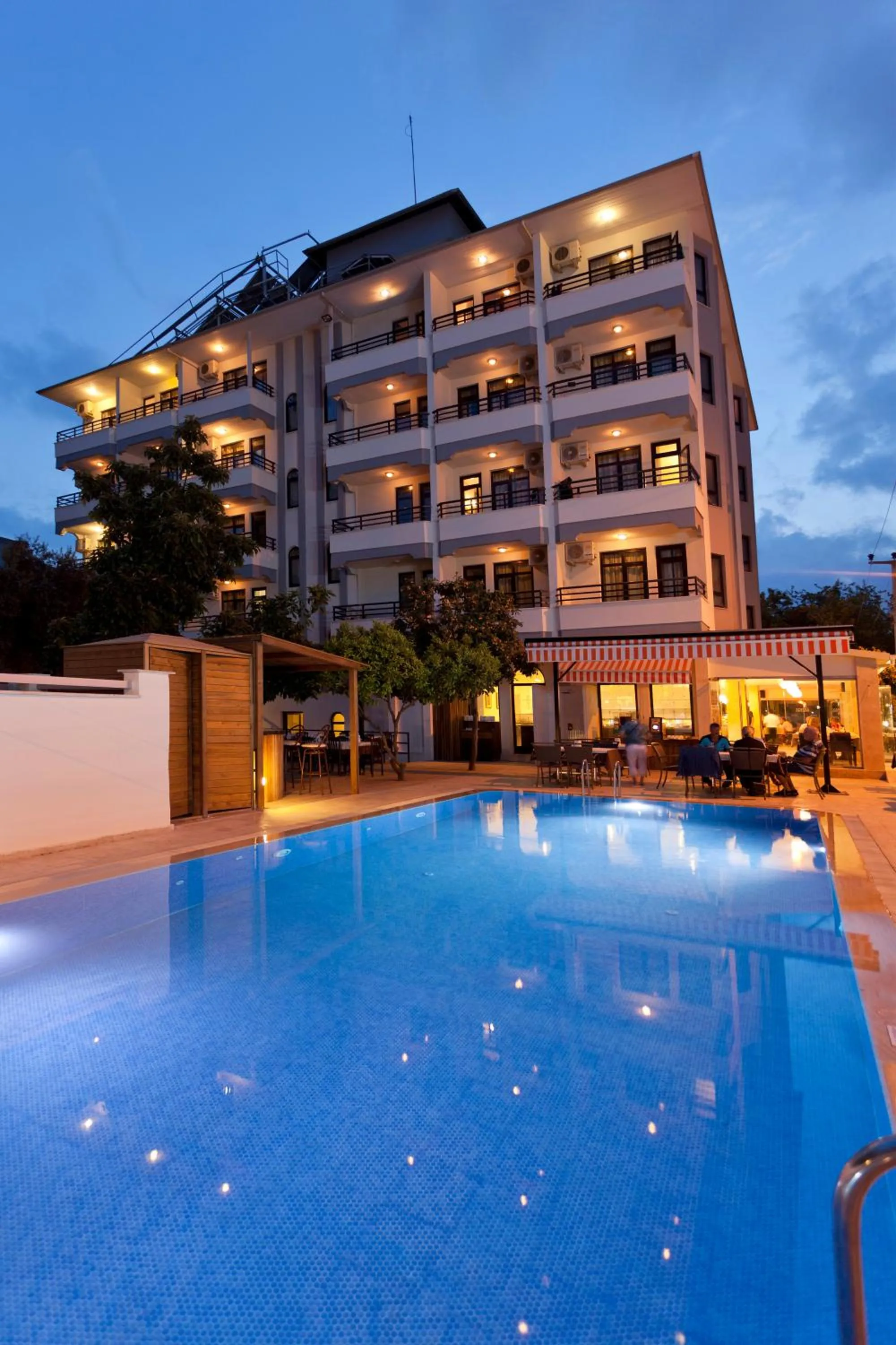 Facade/entrance in Kandelor Hotel