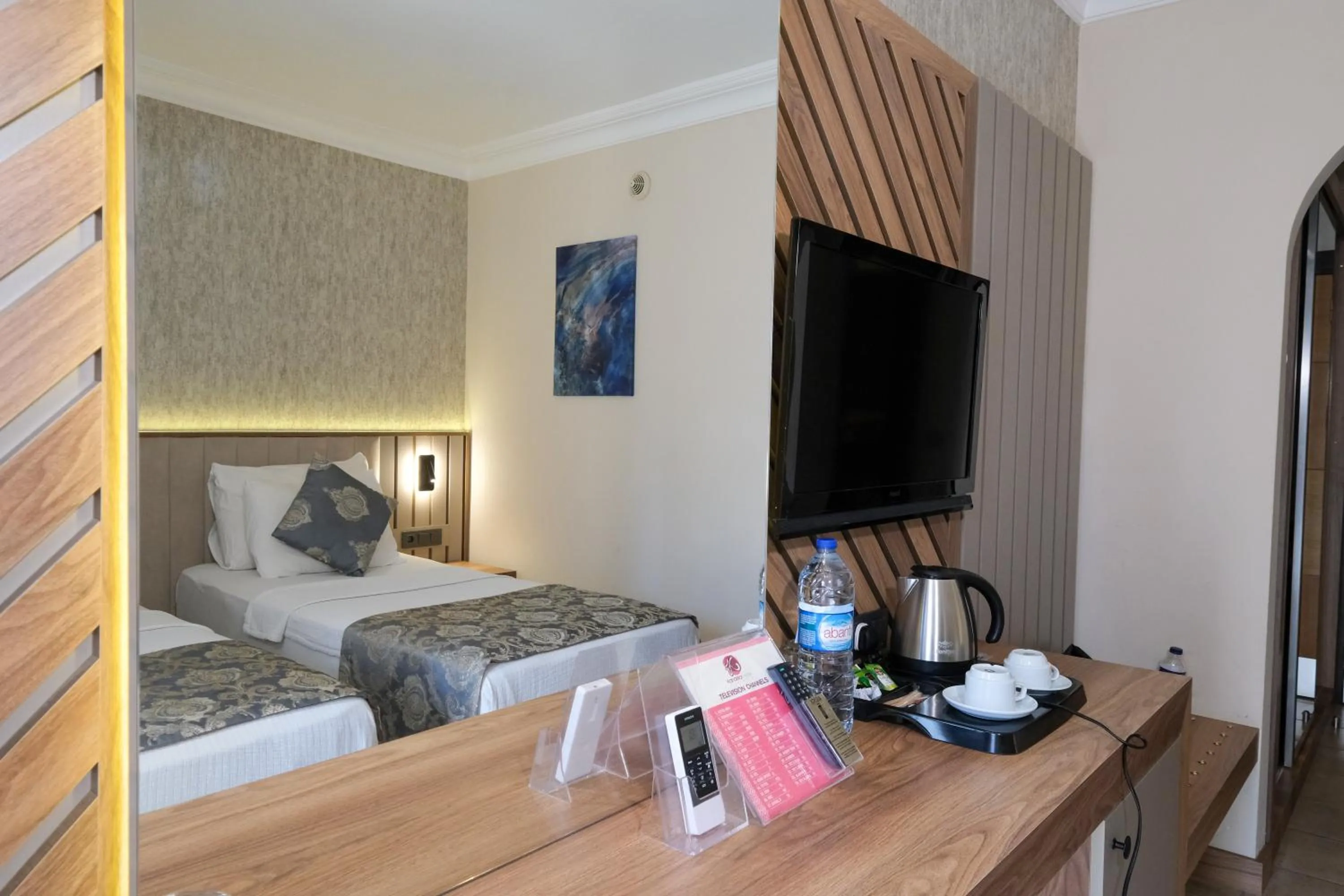 Bed in Kandelor Hotel