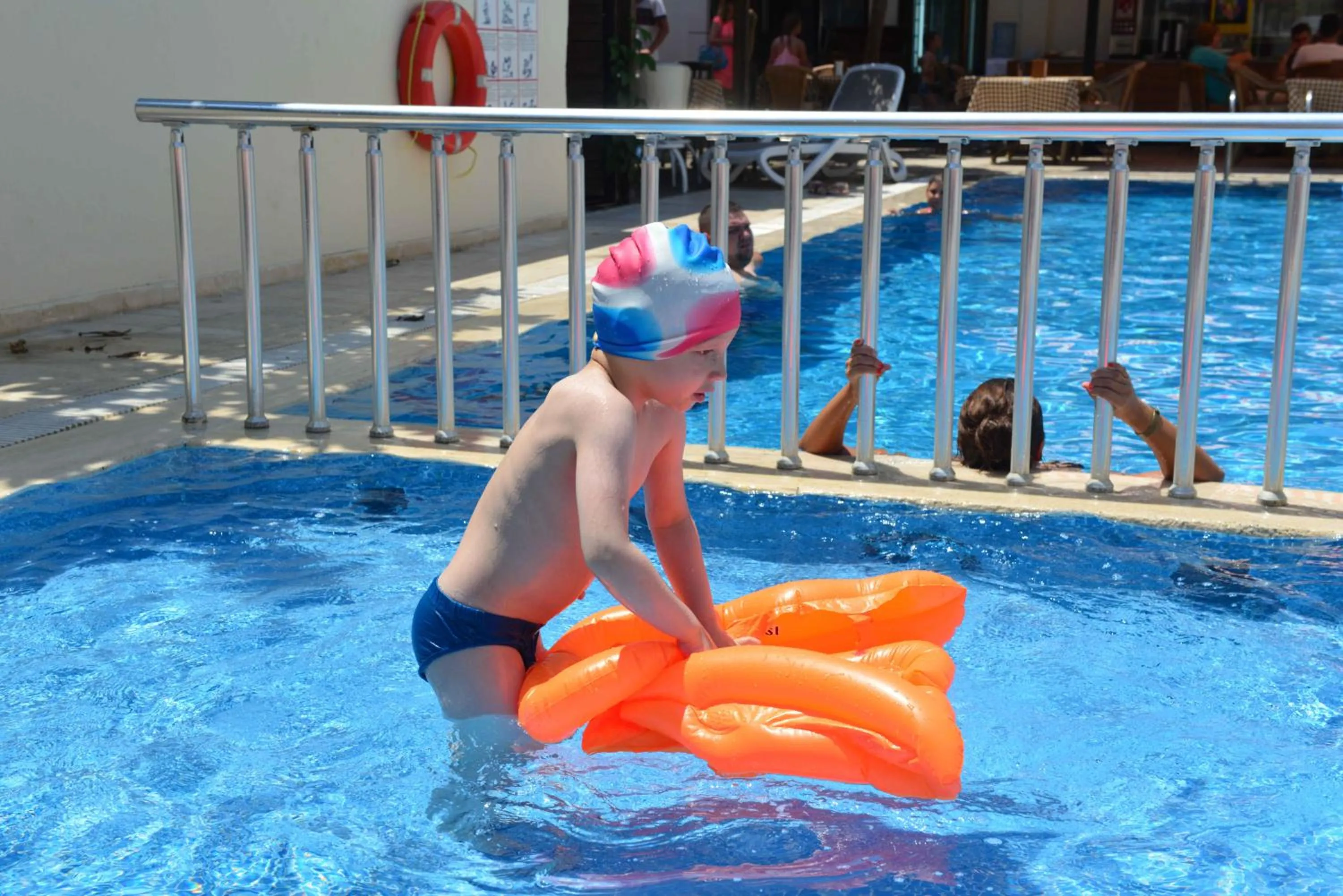 Day in Kandelor Hotel