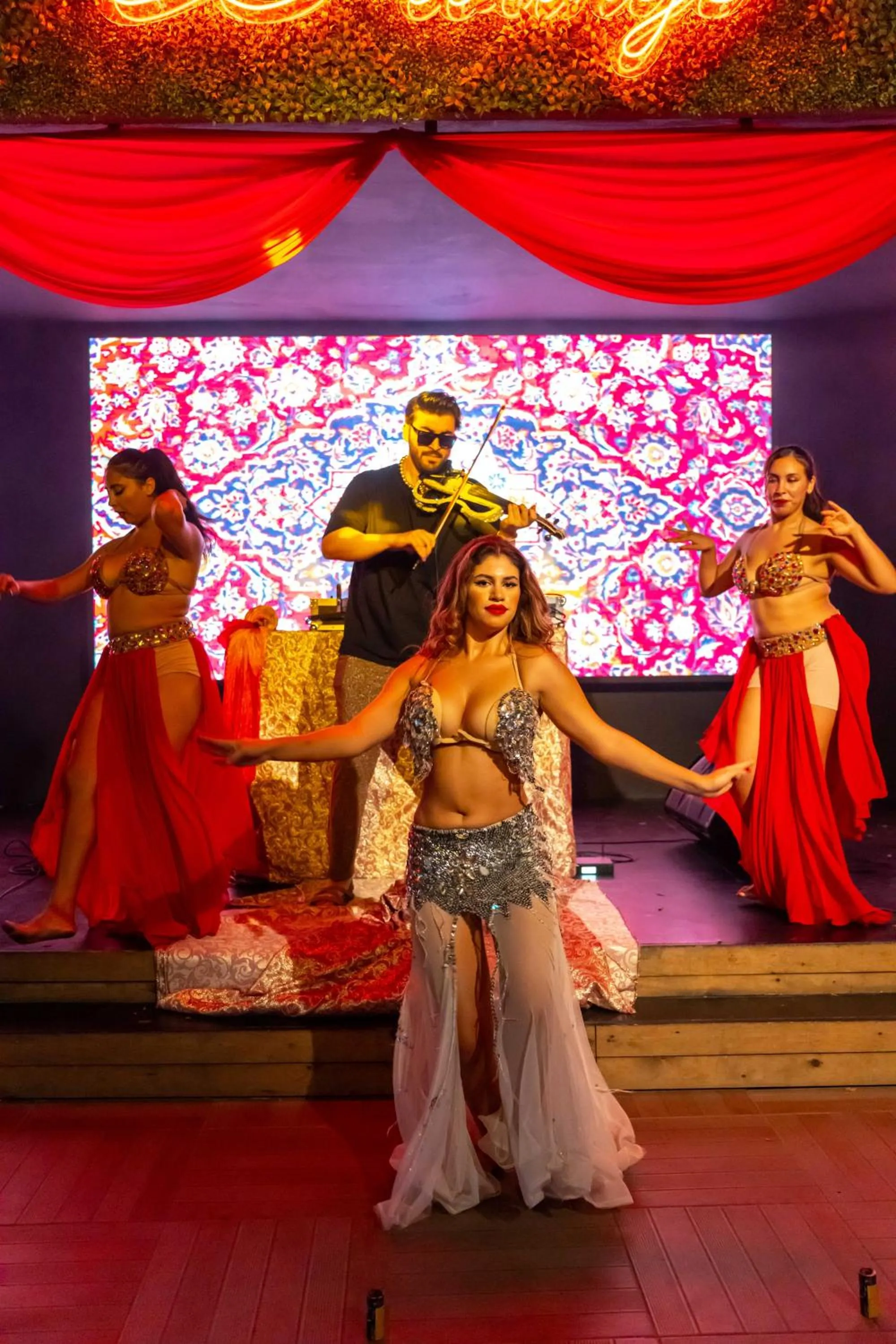 Evening entertainment in Xperia Saray Beach Hotel