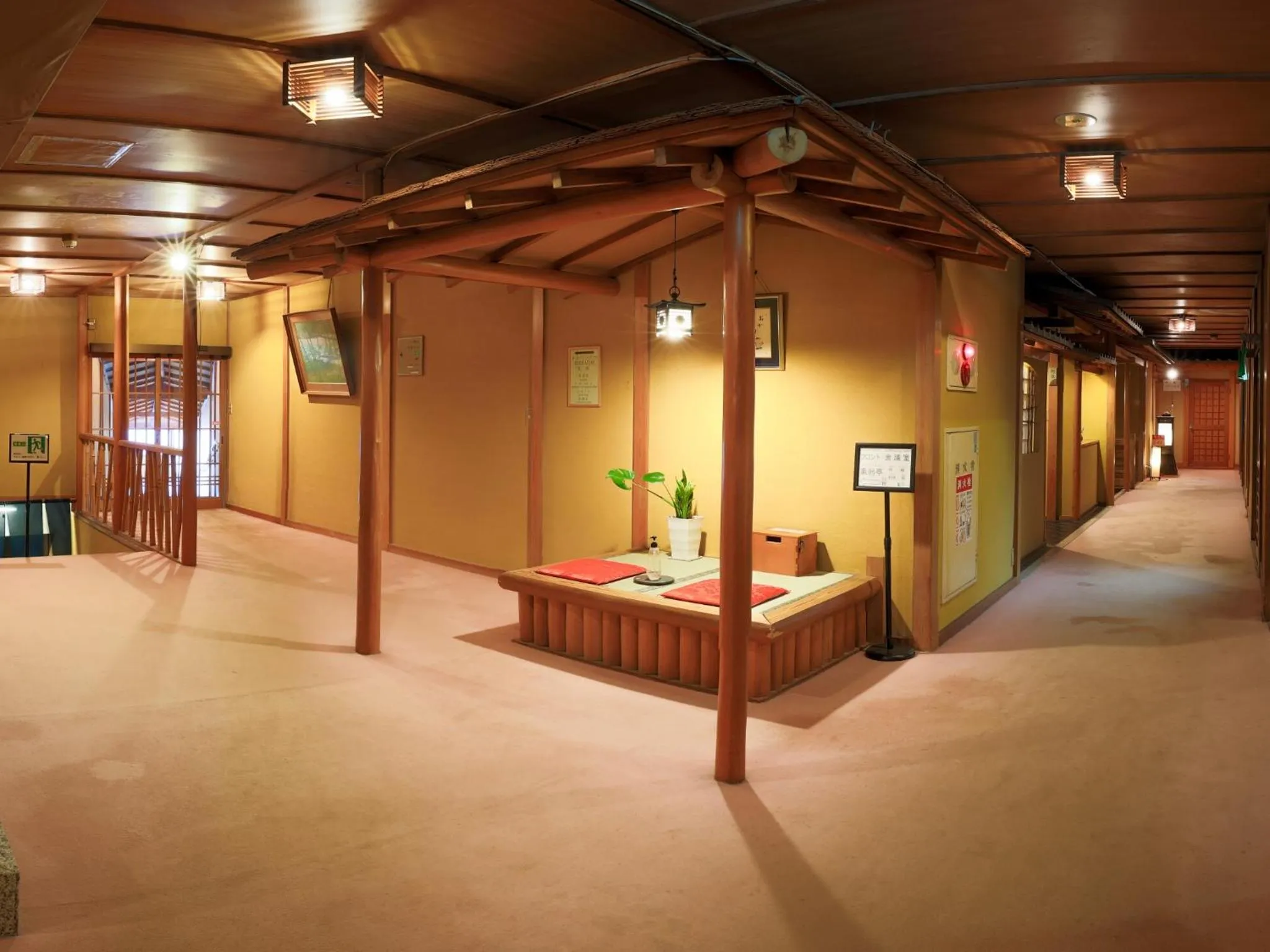 Area and facilities in Shin Kadoya