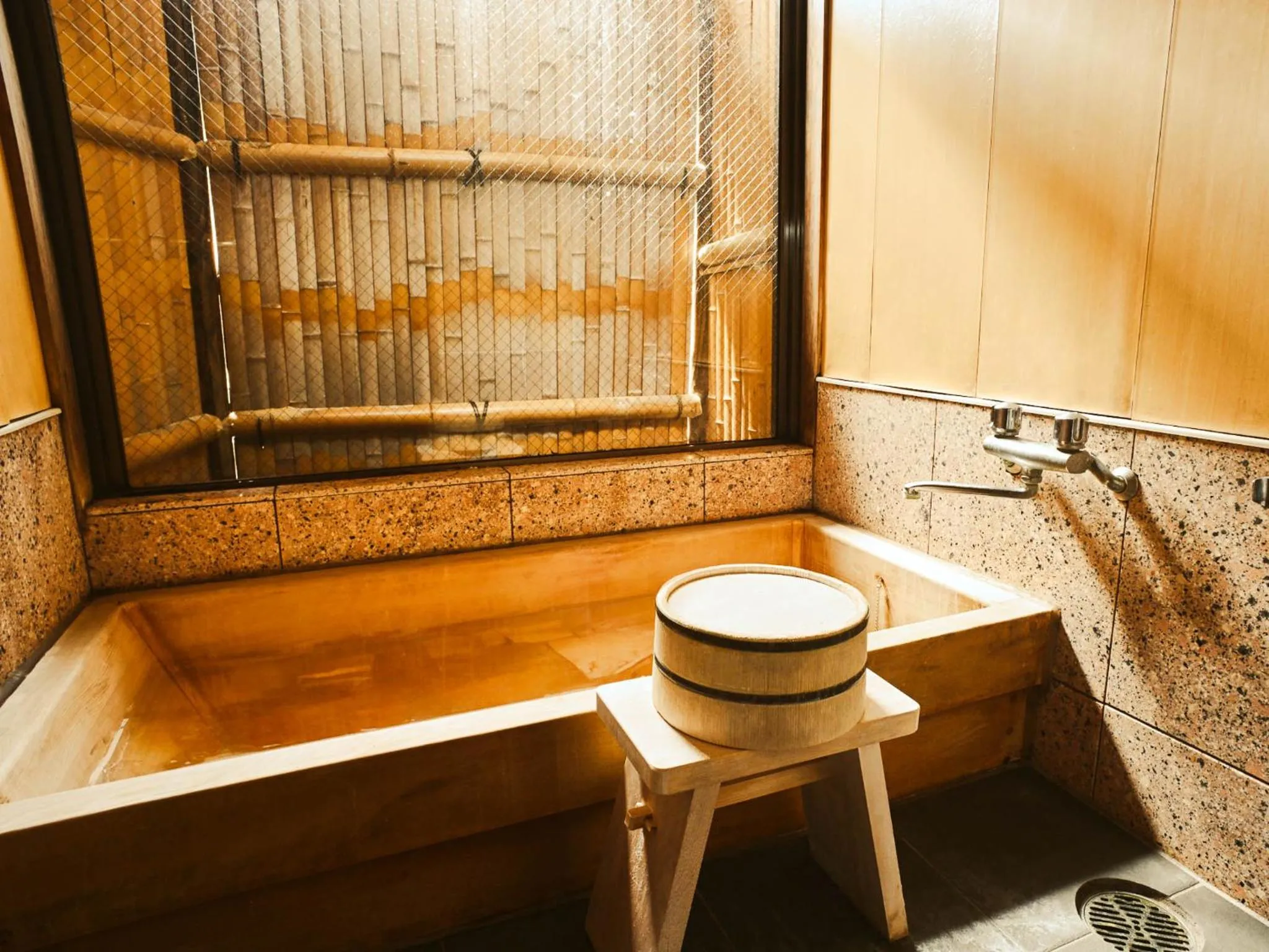 Hot Spring Bath in Shin Kadoya