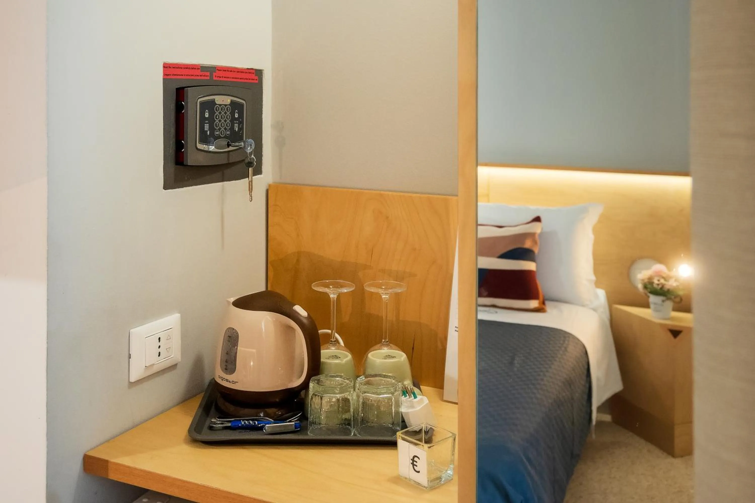Coffee/tea facilities, Bed in Ciccio Rooms and breakfast - Self check-in