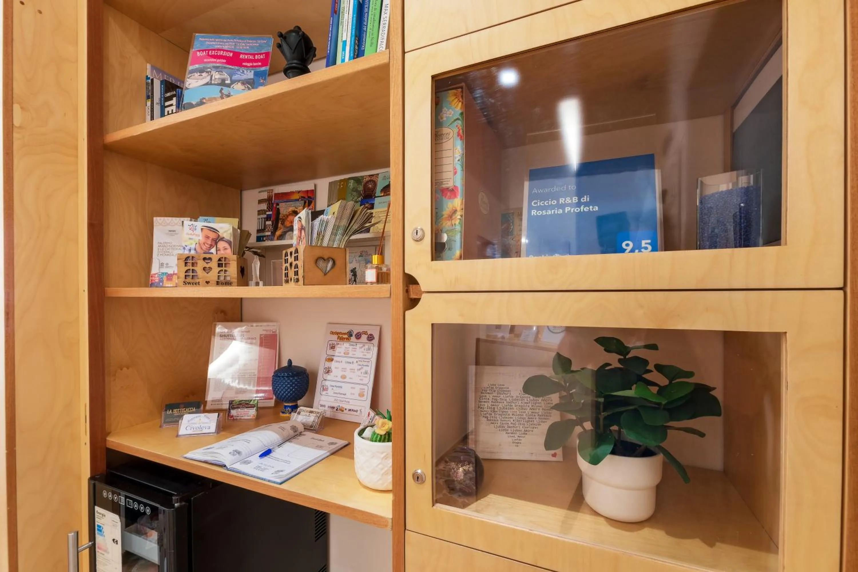 Lobby or reception in Ciccio Rooms and breakfast - Self check-in