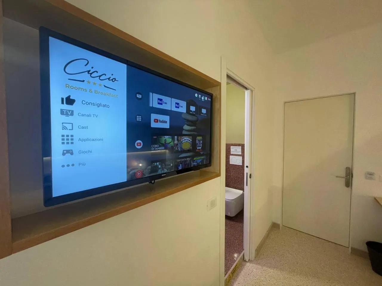 TV and multimedia in Ciccio Rooms and breakfast - Self check-in