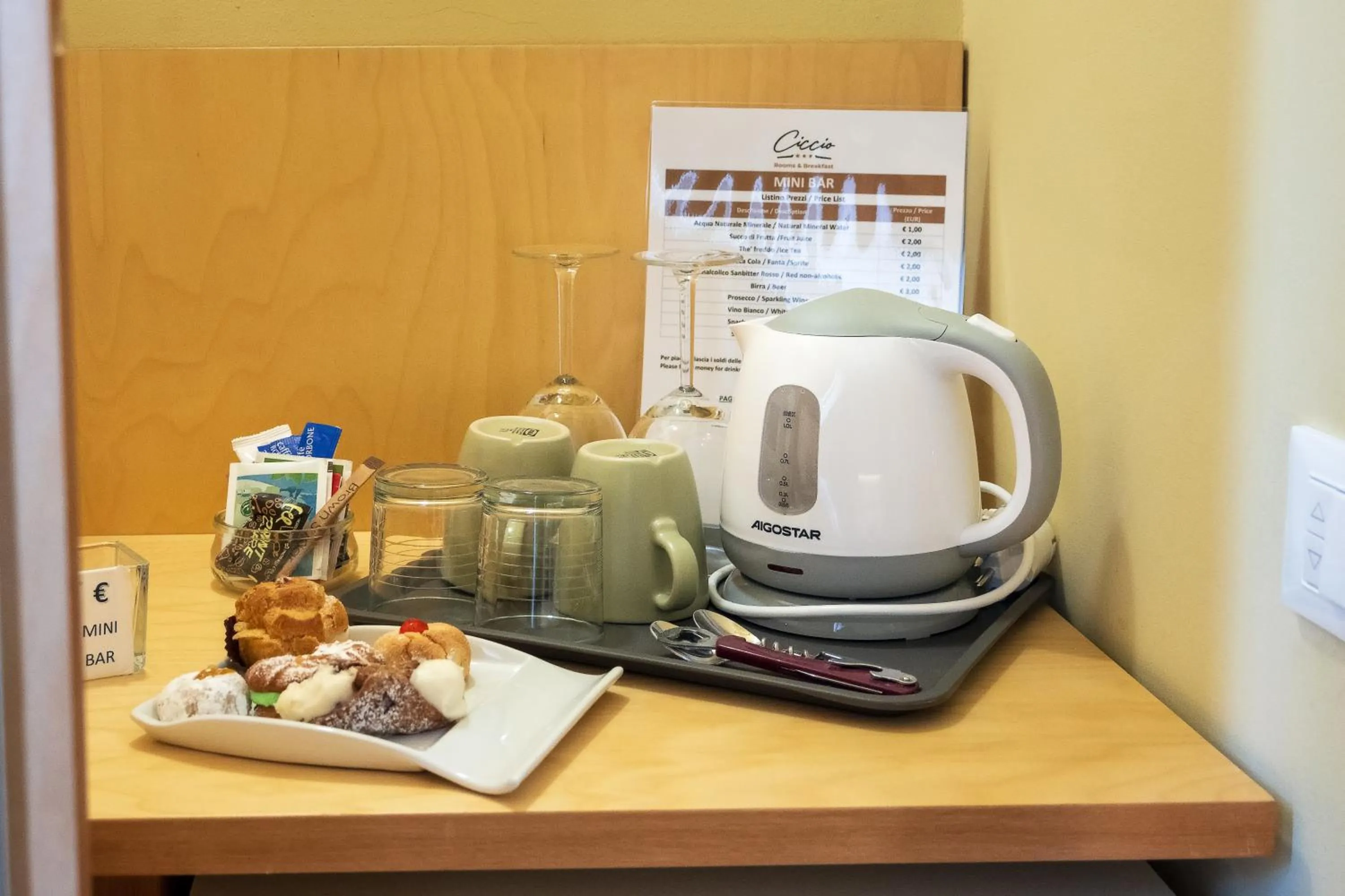 Coffee/tea facilities in Ciccio Rooms and breakfast - Self check-in