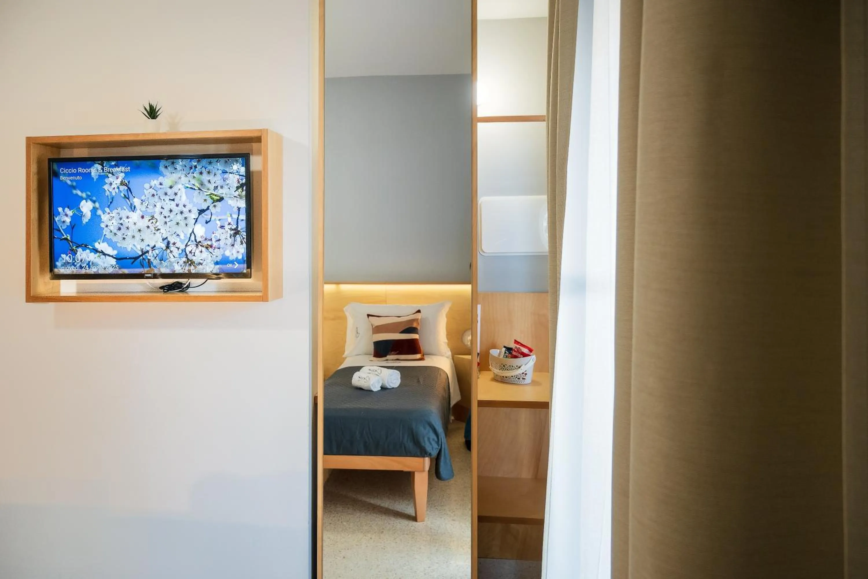 Bed in Ciccio Rooms and breakfast - Self check-in