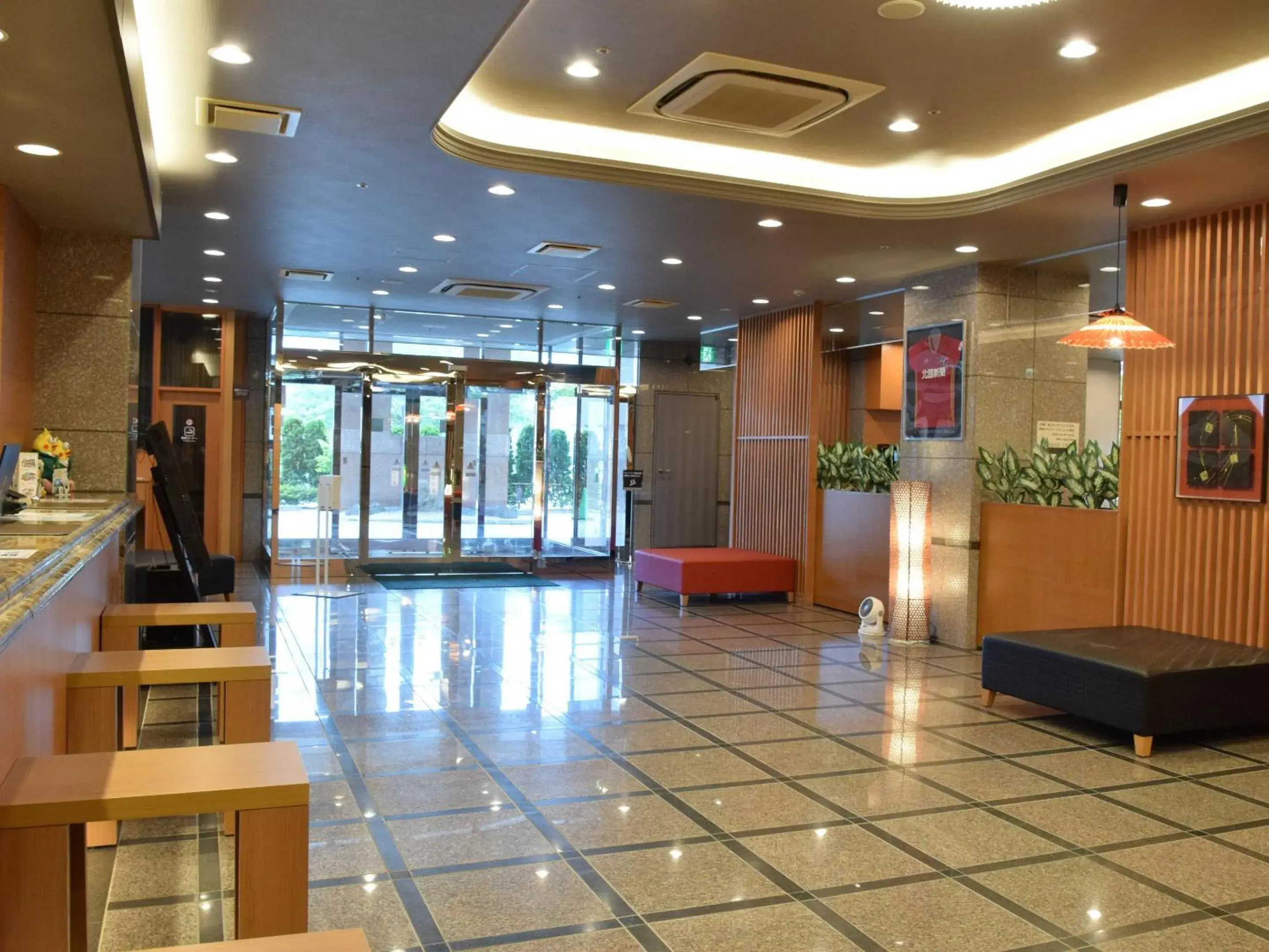 Lobby or reception in Hotel Route-Inn Kanazawa Ekimae Lobby or reception in Hotel Route-Inn Kanazawa Ekimae