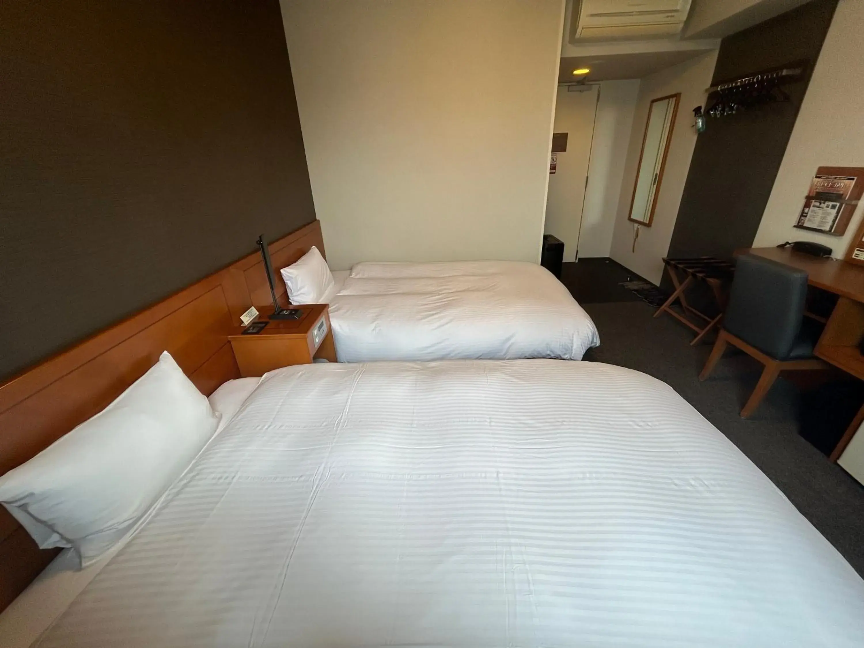 Twin Room - Non-Smoking in Hotel Route-Inn Kanazawa Ekimae Twin Room - Non-Smoking in Hotel Route-Inn Kanazawa Ekimae