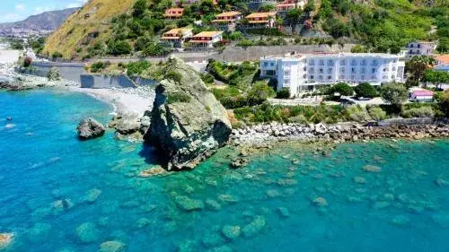 Hotel Ristorante La Scogliera Hotel Ristorante La Scogliera