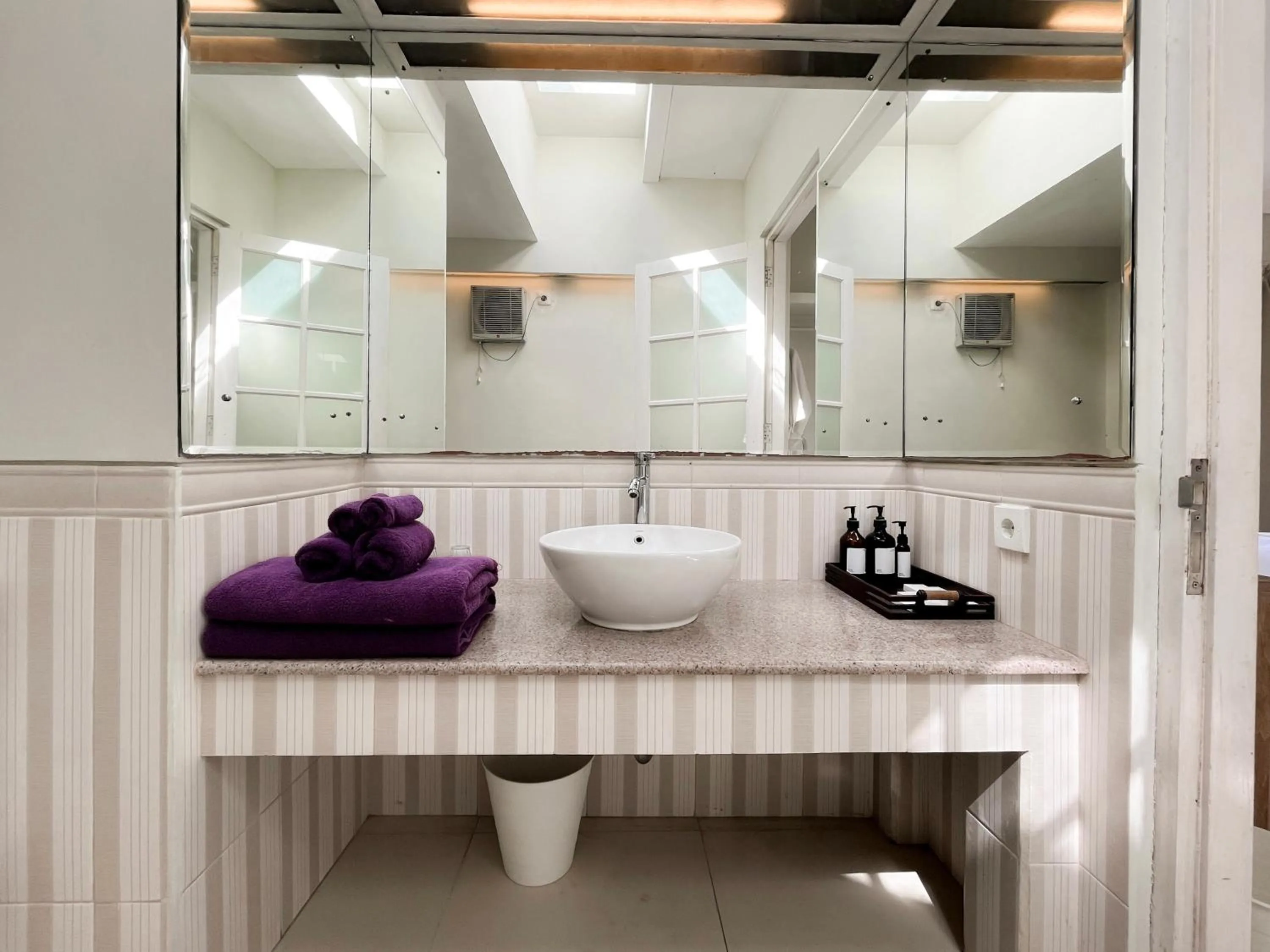 Bathroom in Casa Artista By Kresna Hospitality